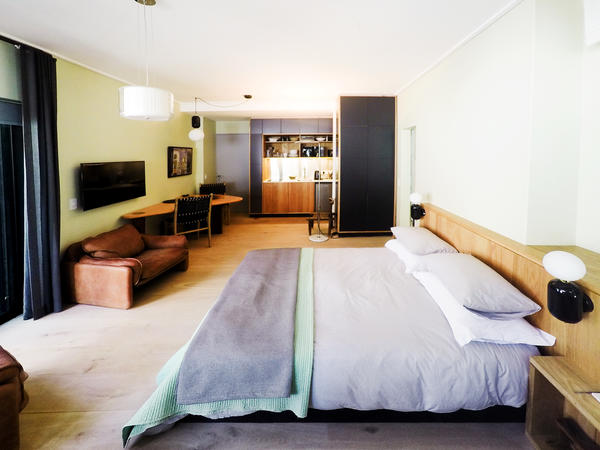 Room 1