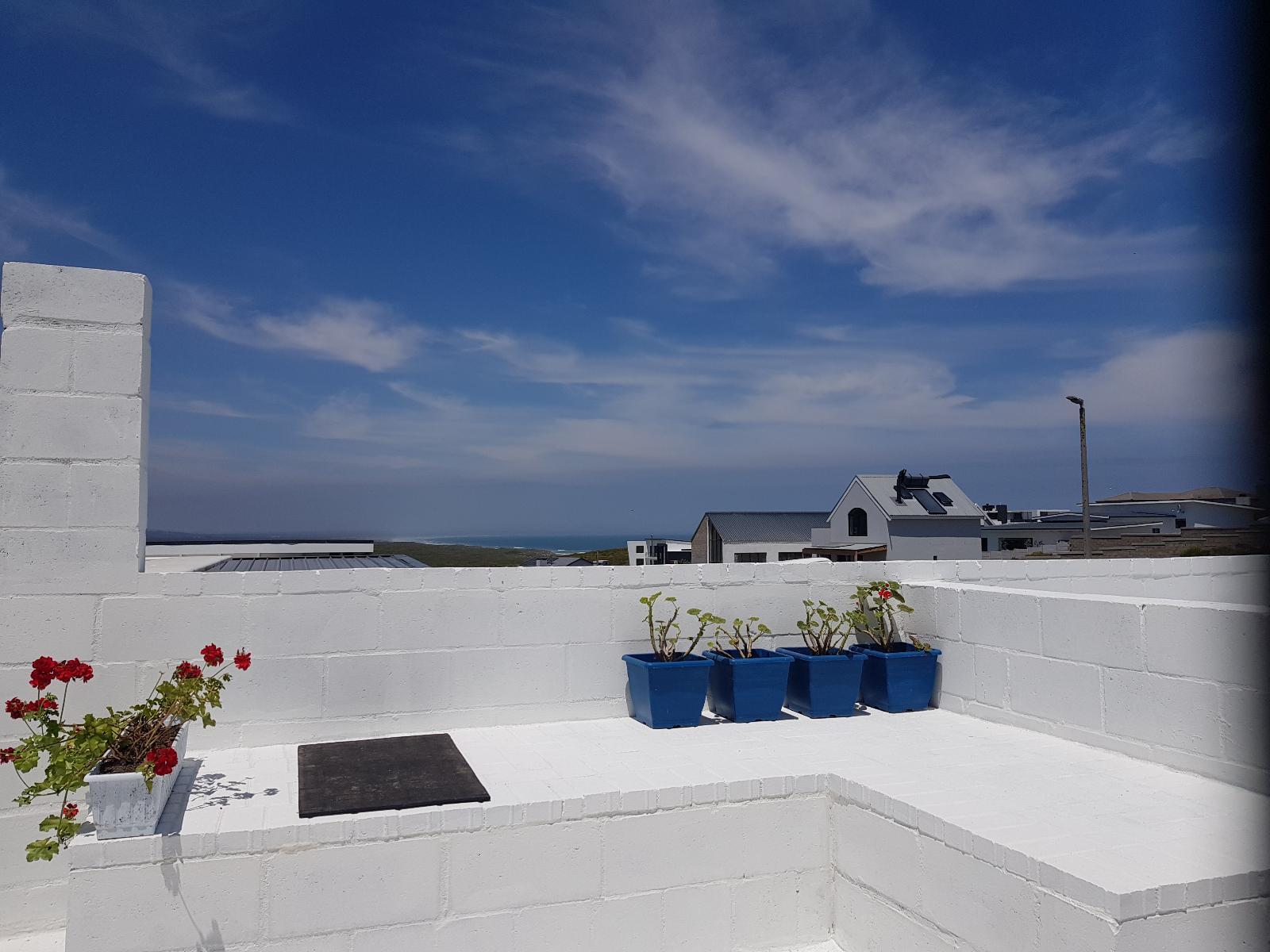 Room 2 — Balcony/Terrace