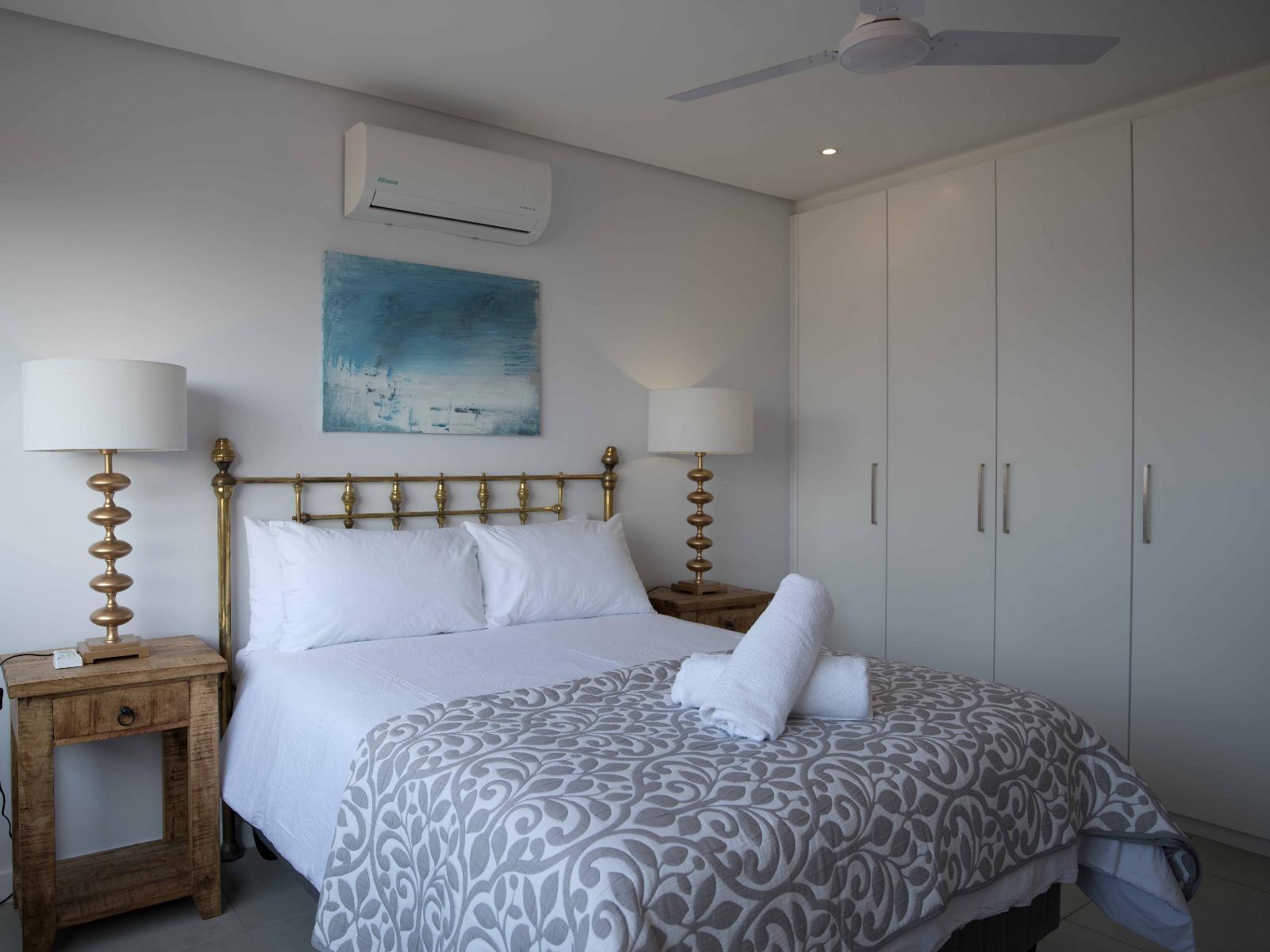 Room 3 — Photo of the whole room
