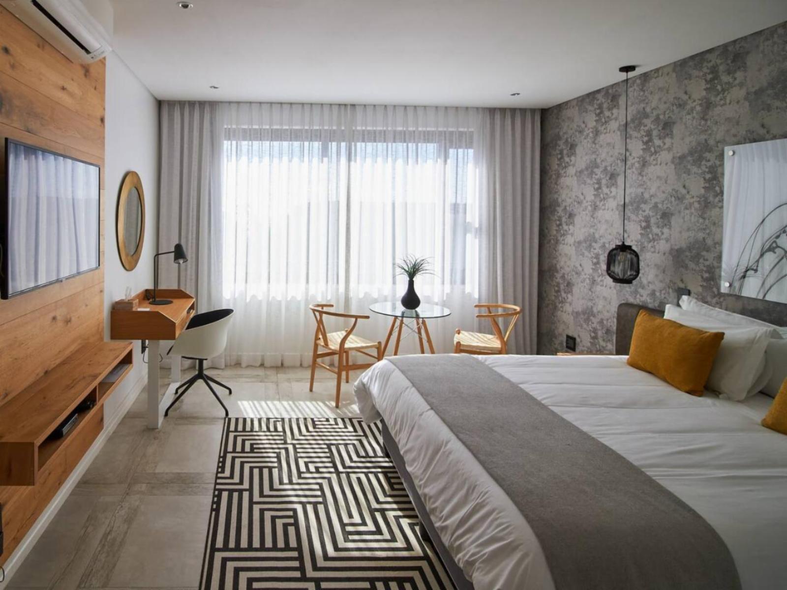 Room 4 — Bed