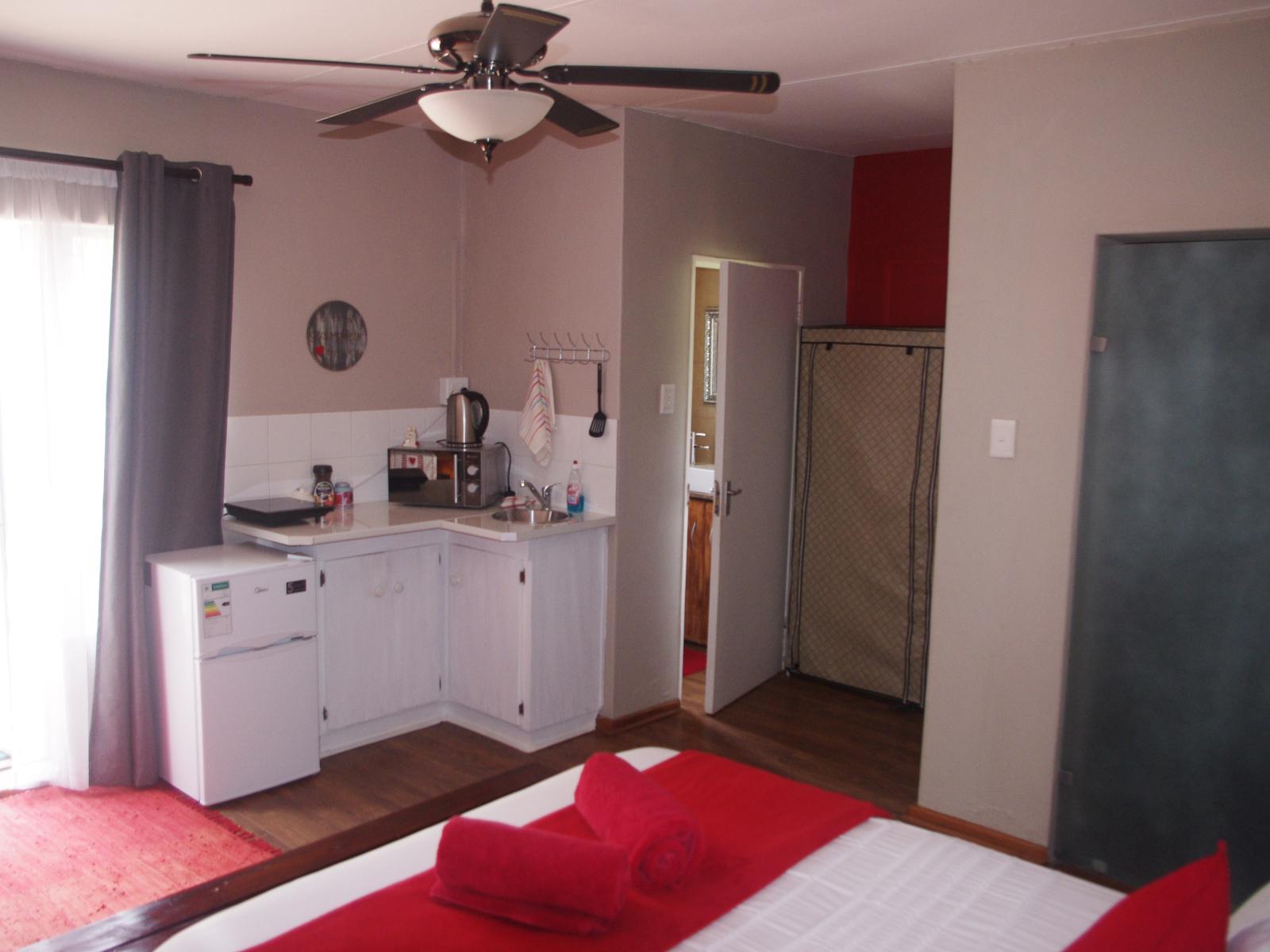 Room 1 — Kitchenette