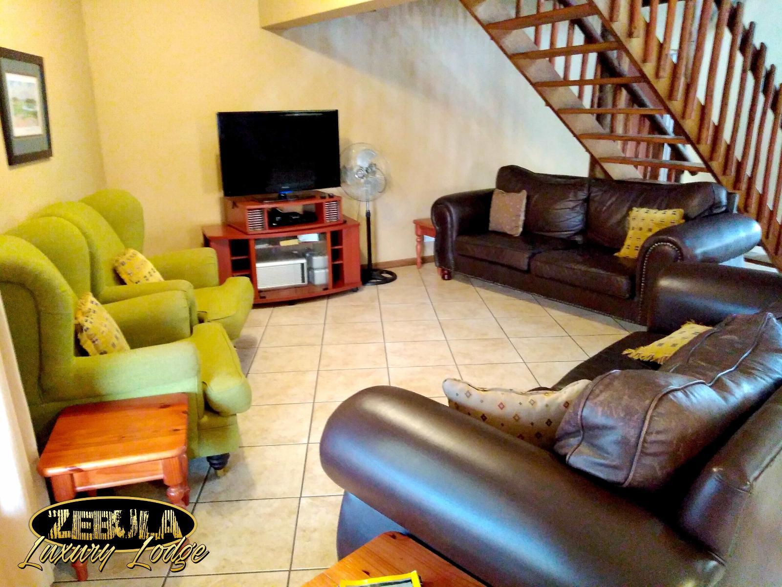 Communal lounge/ TV room