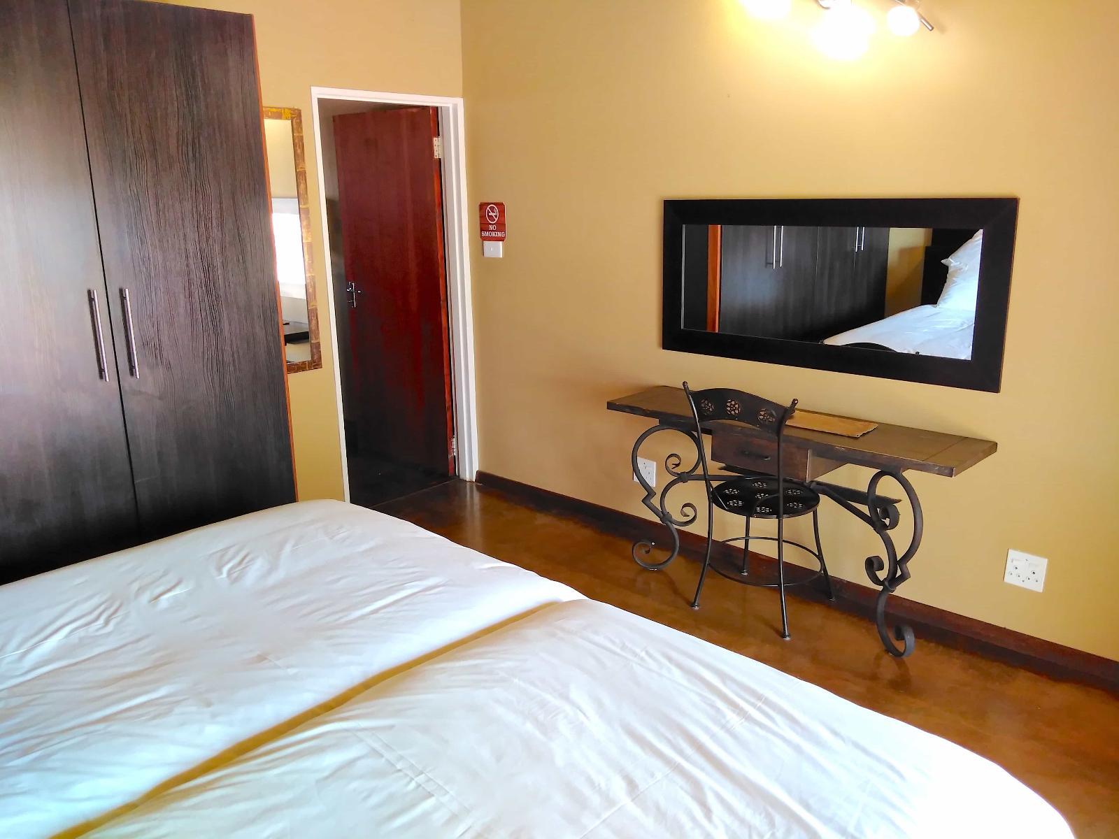 Room 3 — Photo of the whole room
