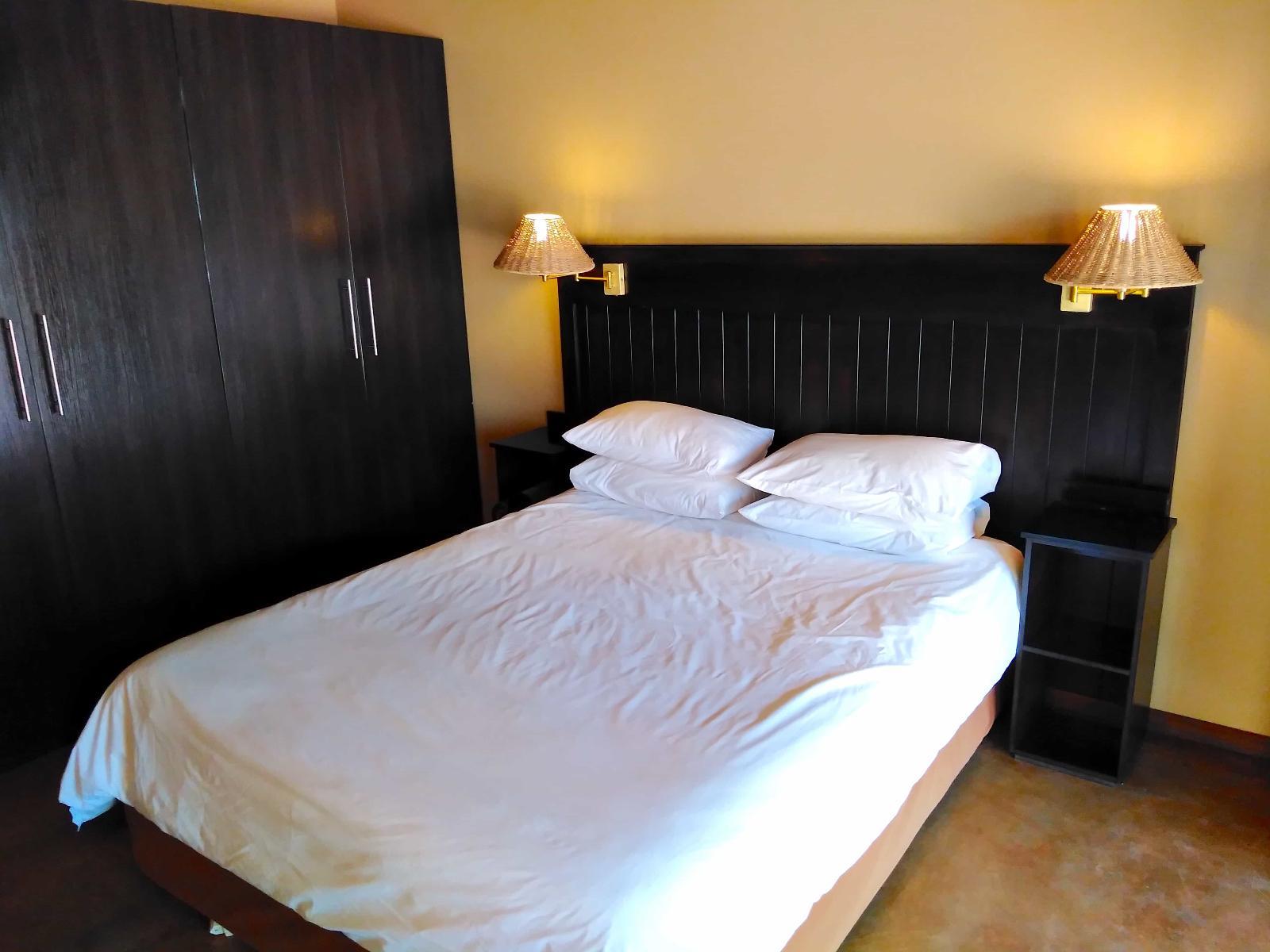 Room 3 — Photo of the whole room
