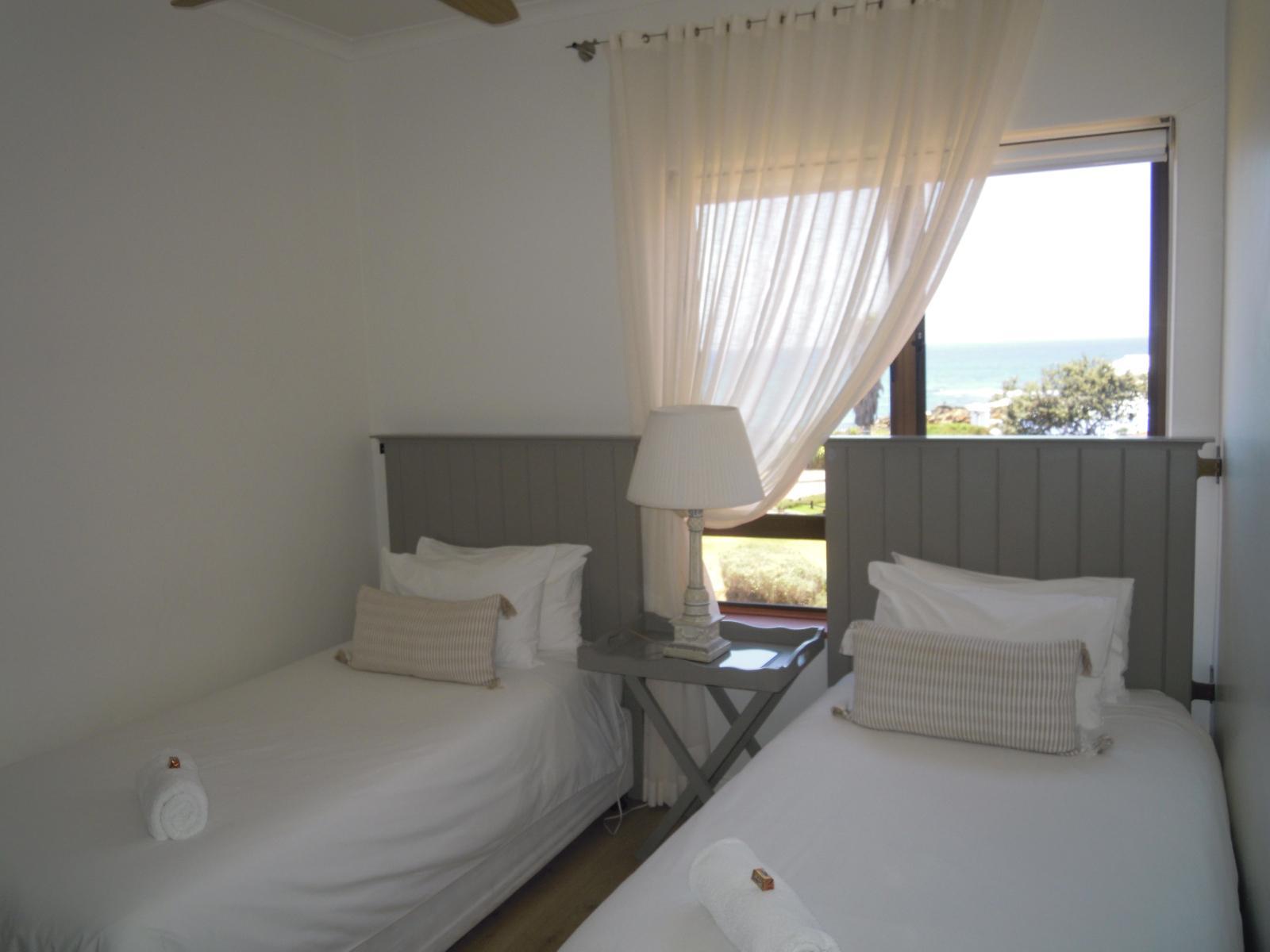 Room 4 — Bed