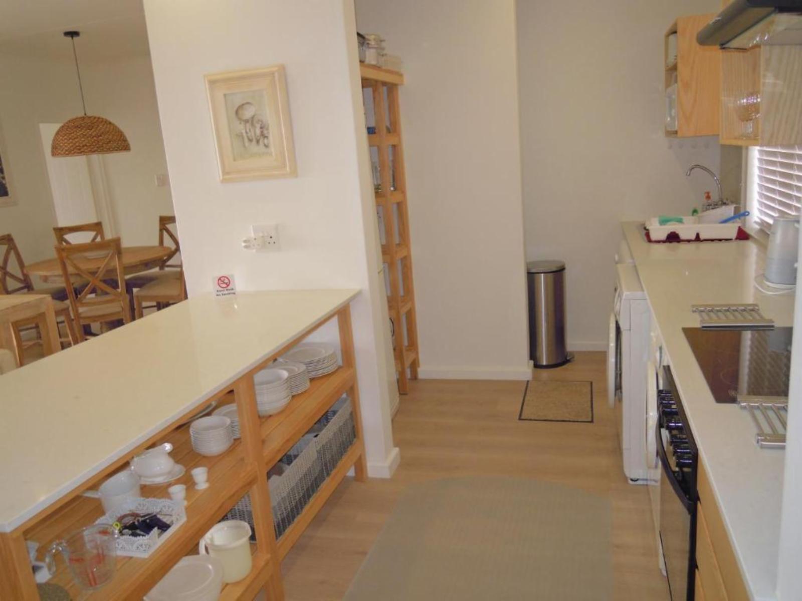 Room 4 — Kitchenette