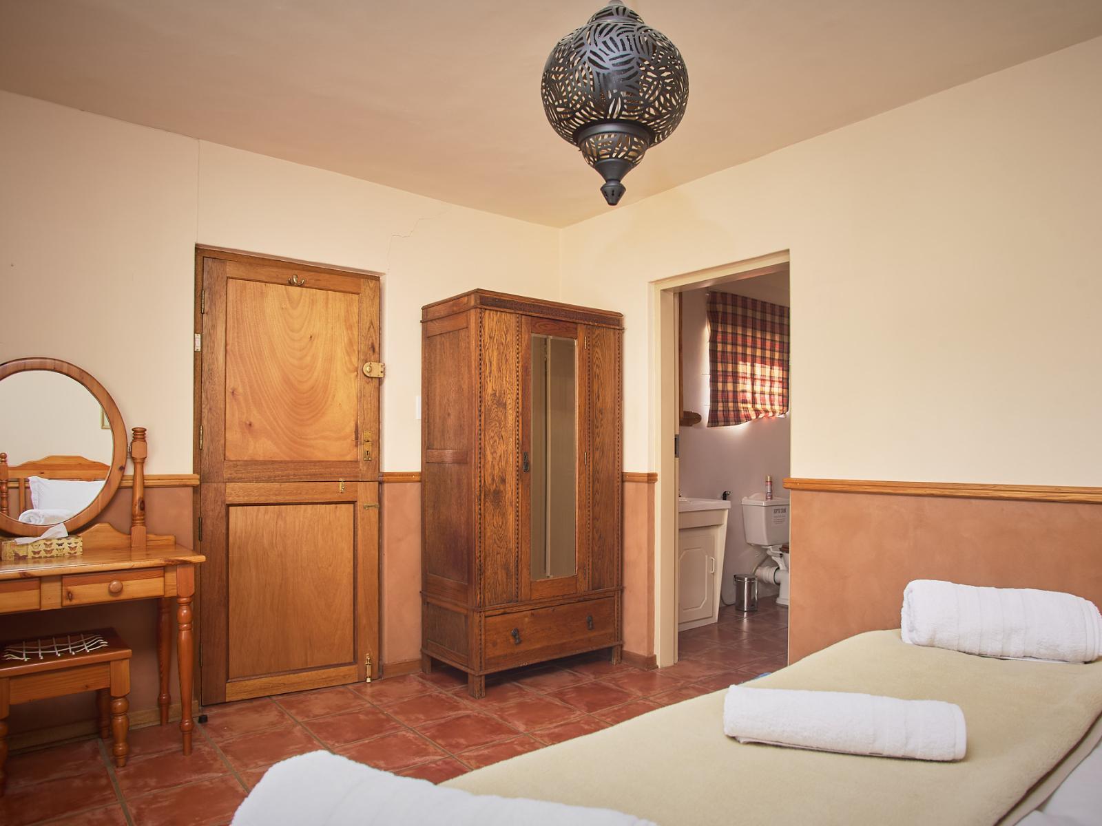 Room 1 — Decorative detail