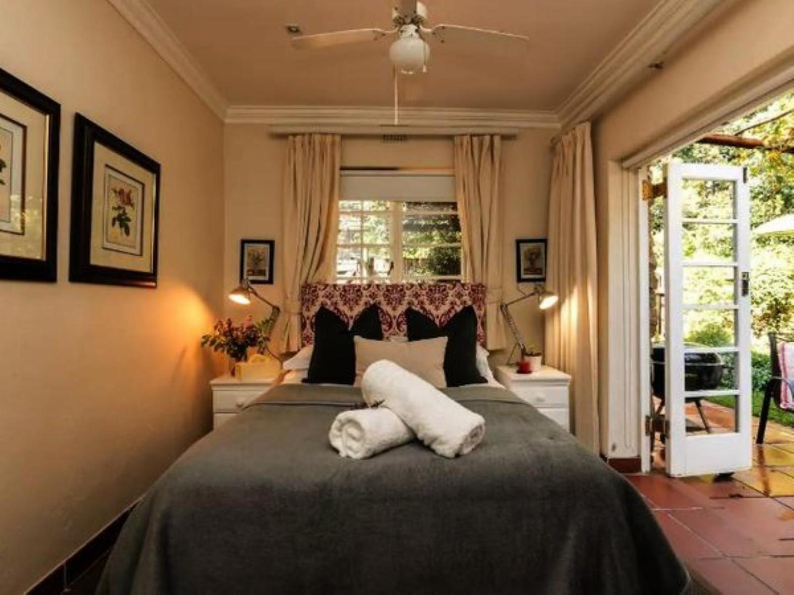 Room 1 — Photo of the whole room