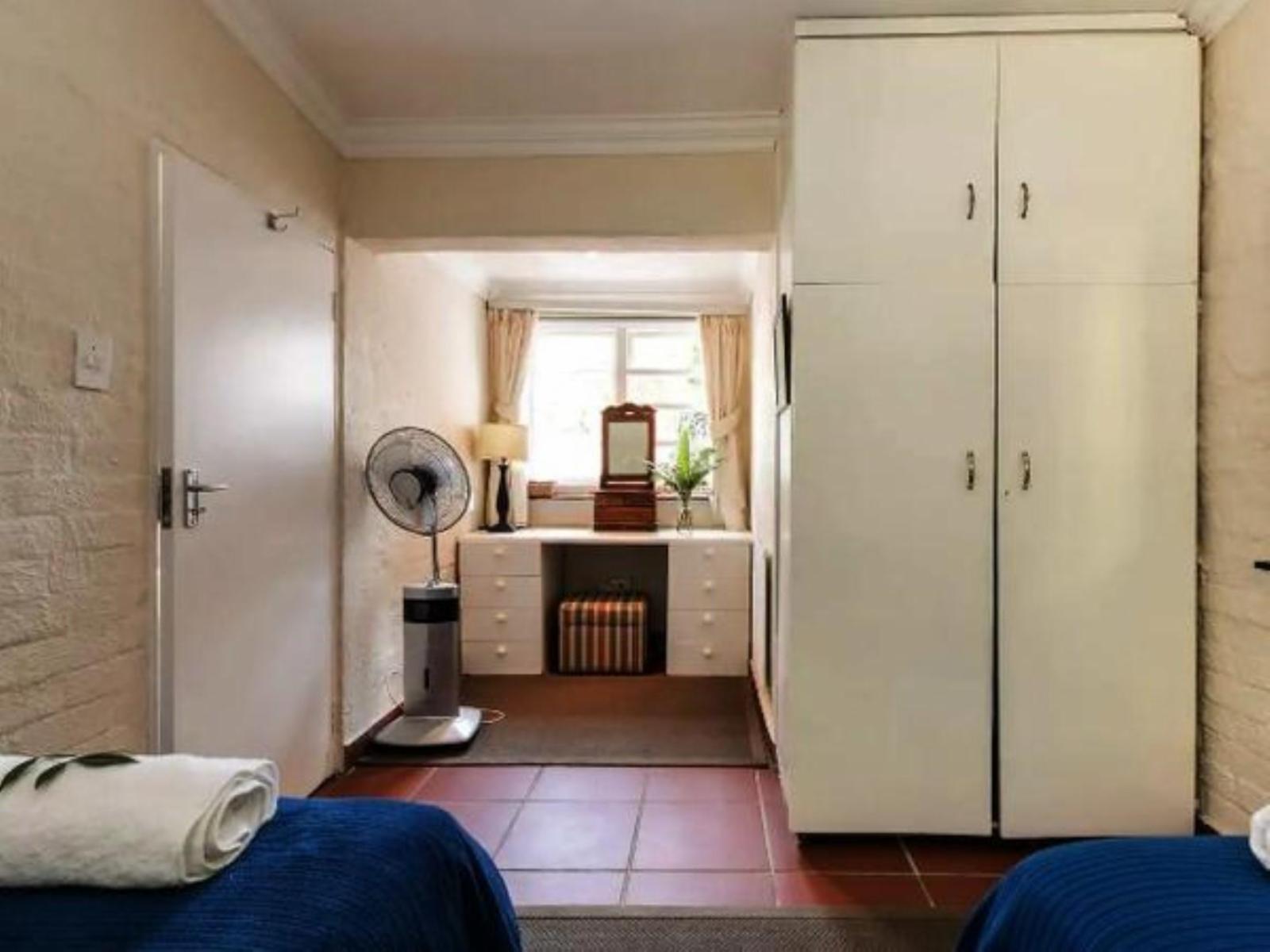 Room 1 — Photo of the whole room