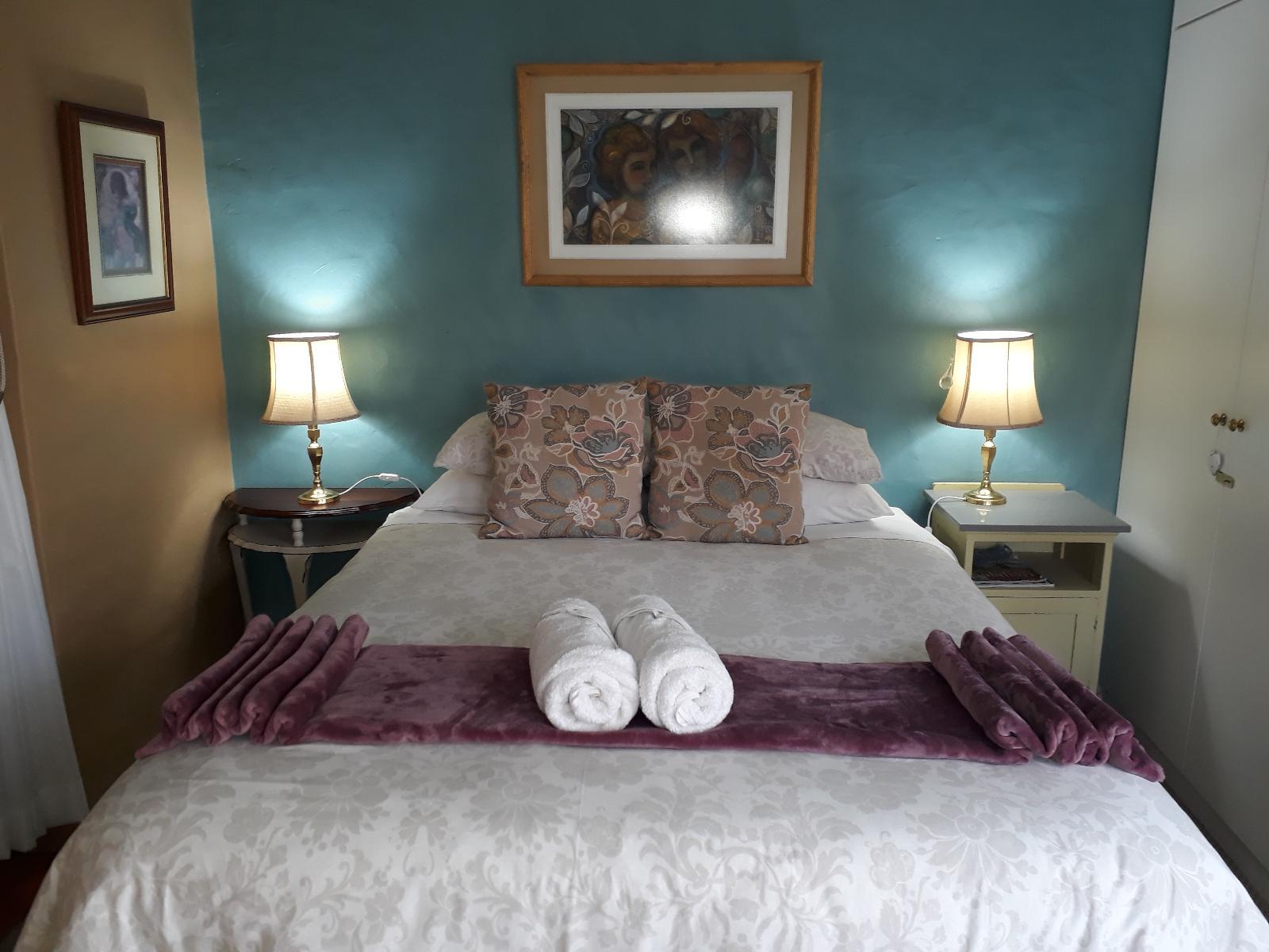 Room 1 — Photo of the whole room