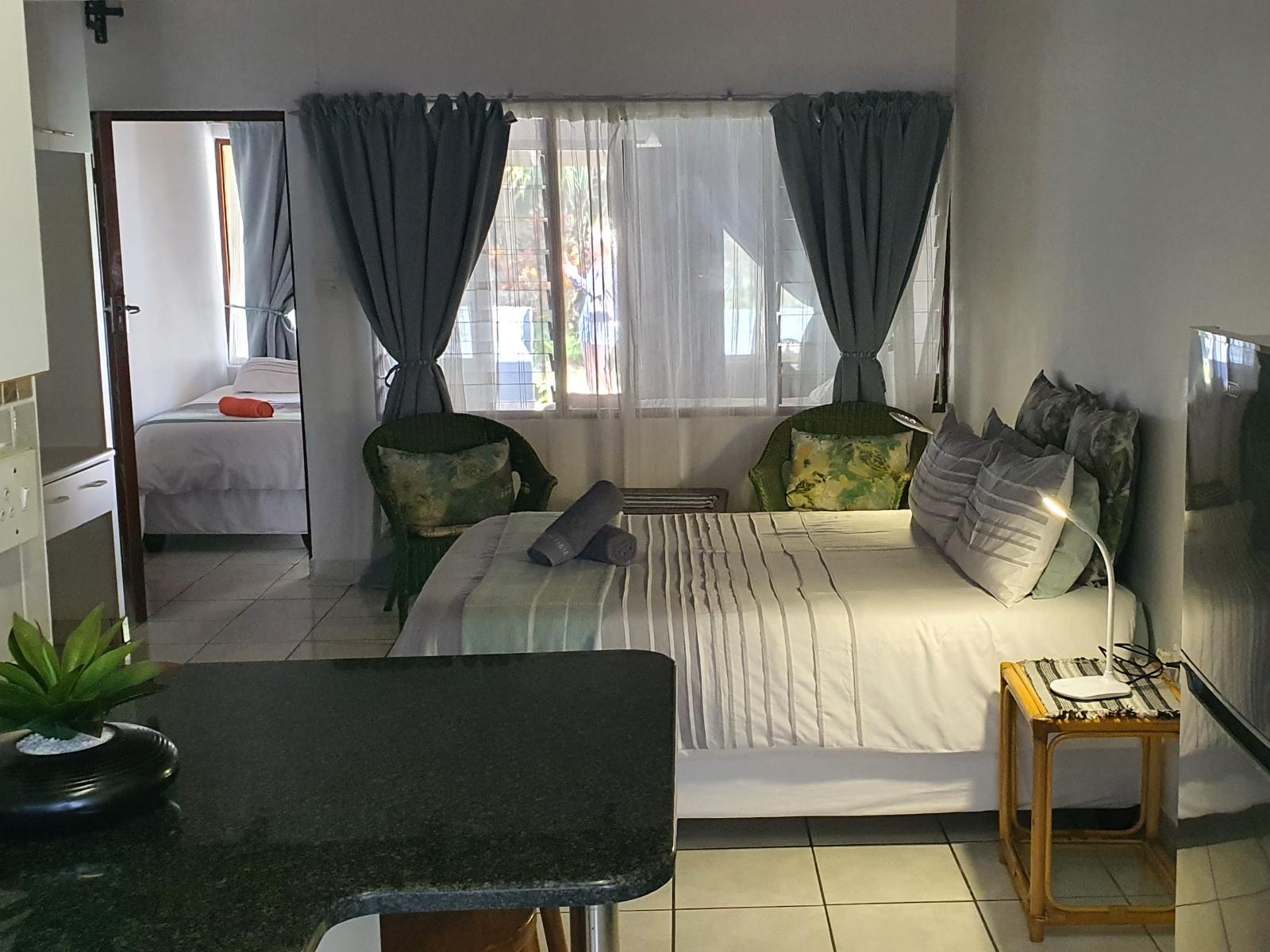 Room 2 — Photo of the whole room