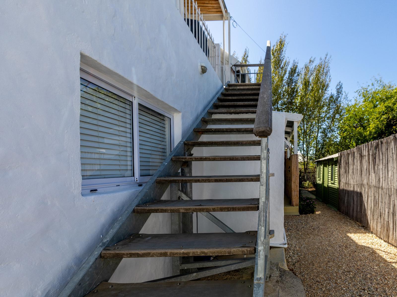 Room 1 — Facade or entrance