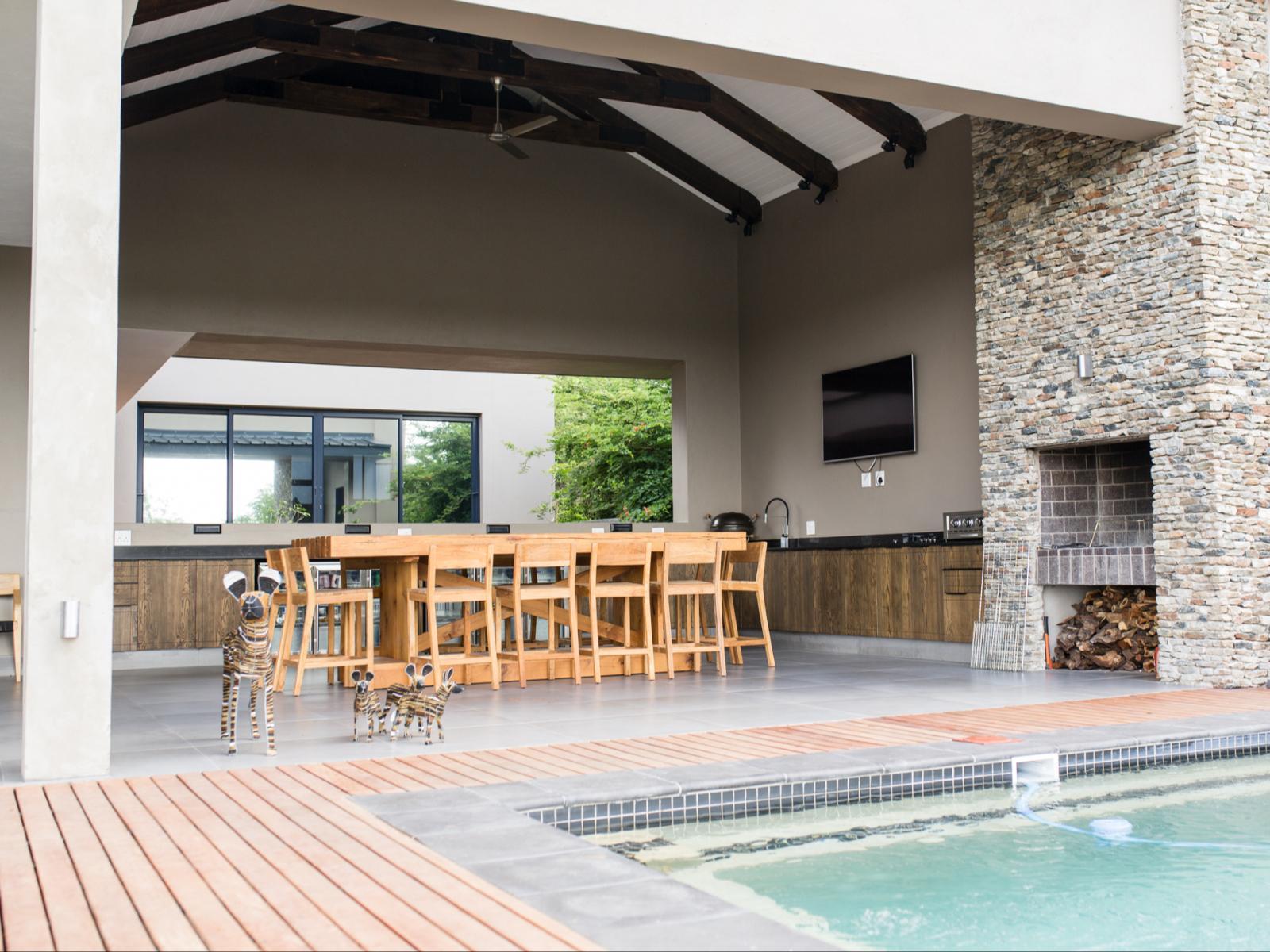 Lounge or bar