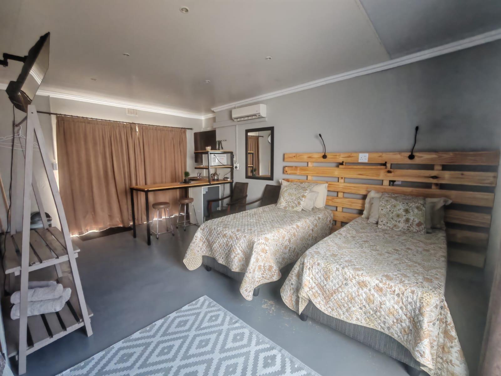 Room 3 — Photo of the whole room