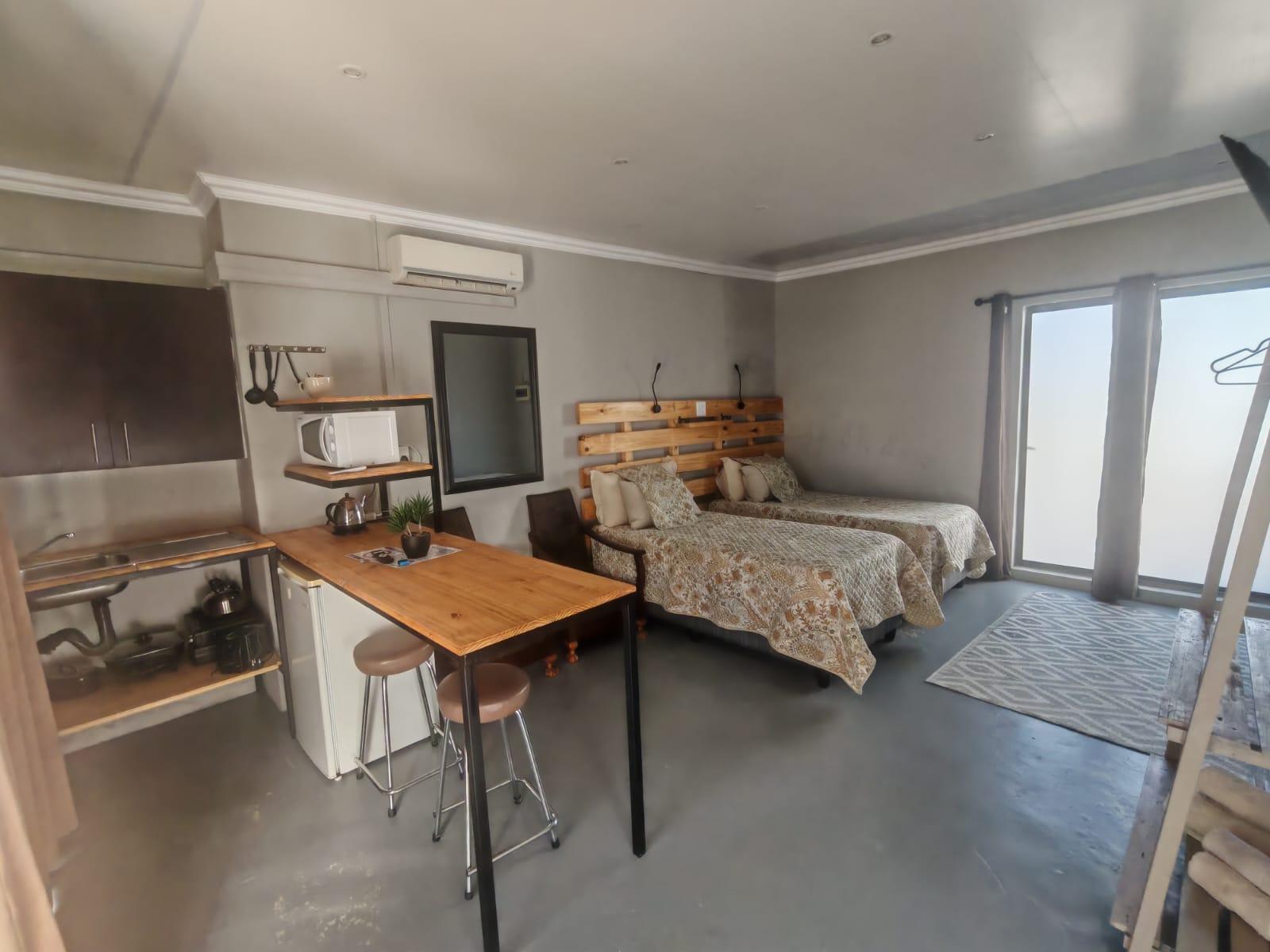 Room 3 — Photo of the whole room