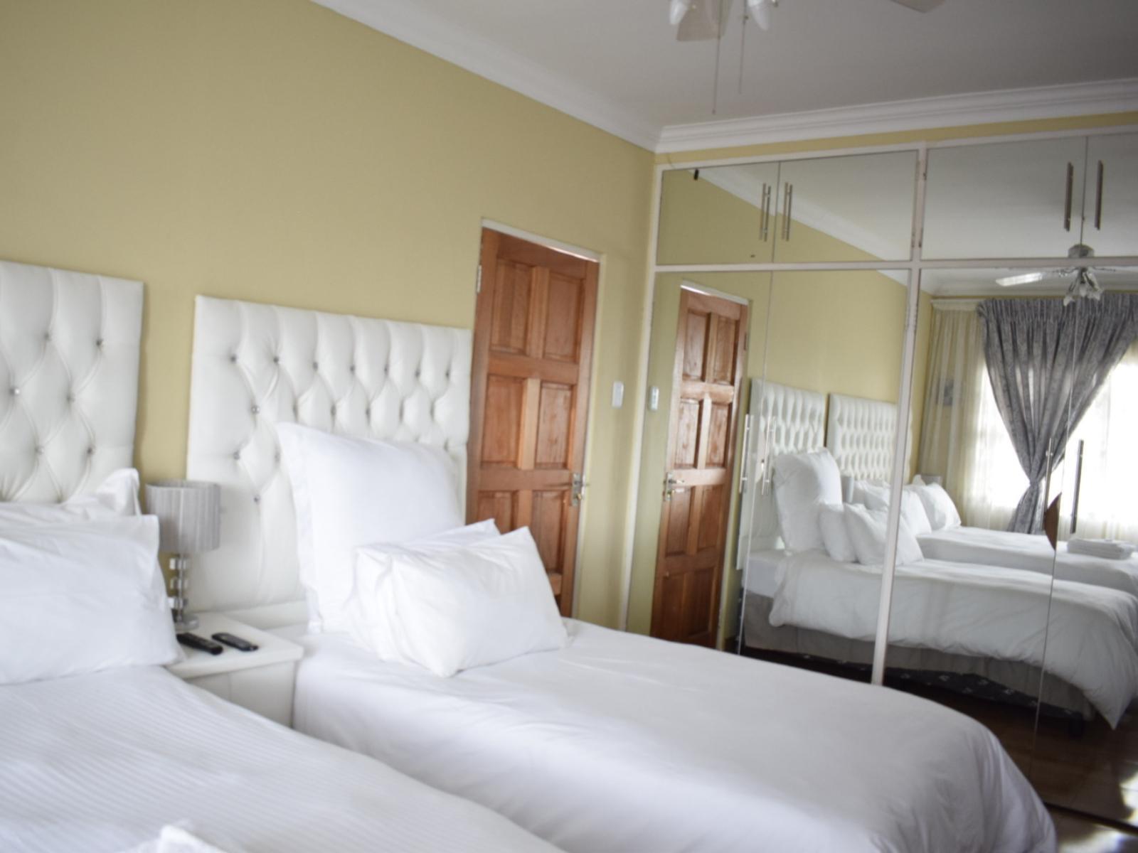 Room 5 — Photo of the whole room