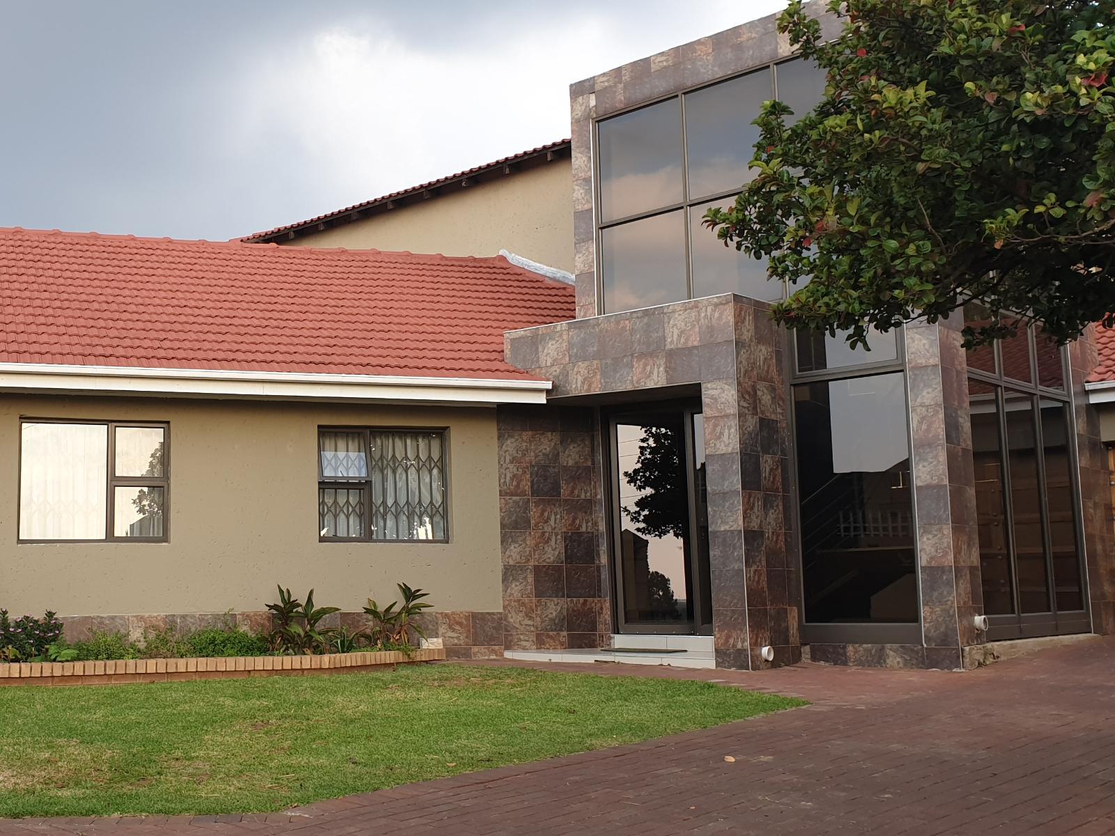 Lalela House