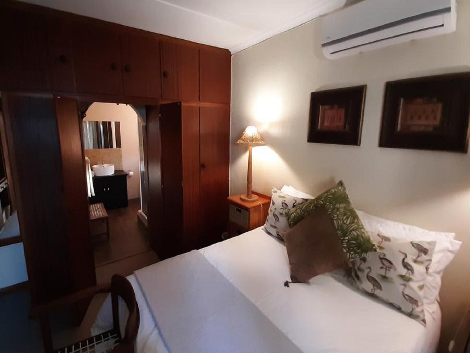 Room 1 — Photo of the whole room