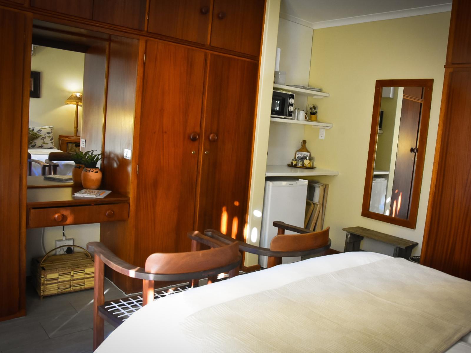 Room 1 — Photo of the whole room