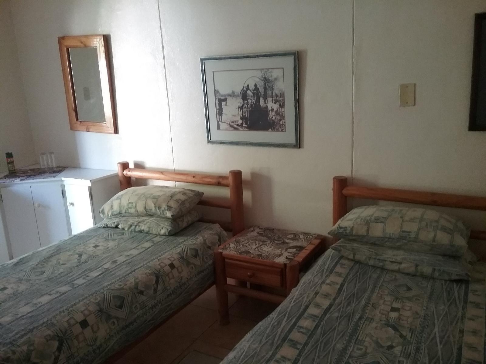 Room 3 — Photo of the whole room
