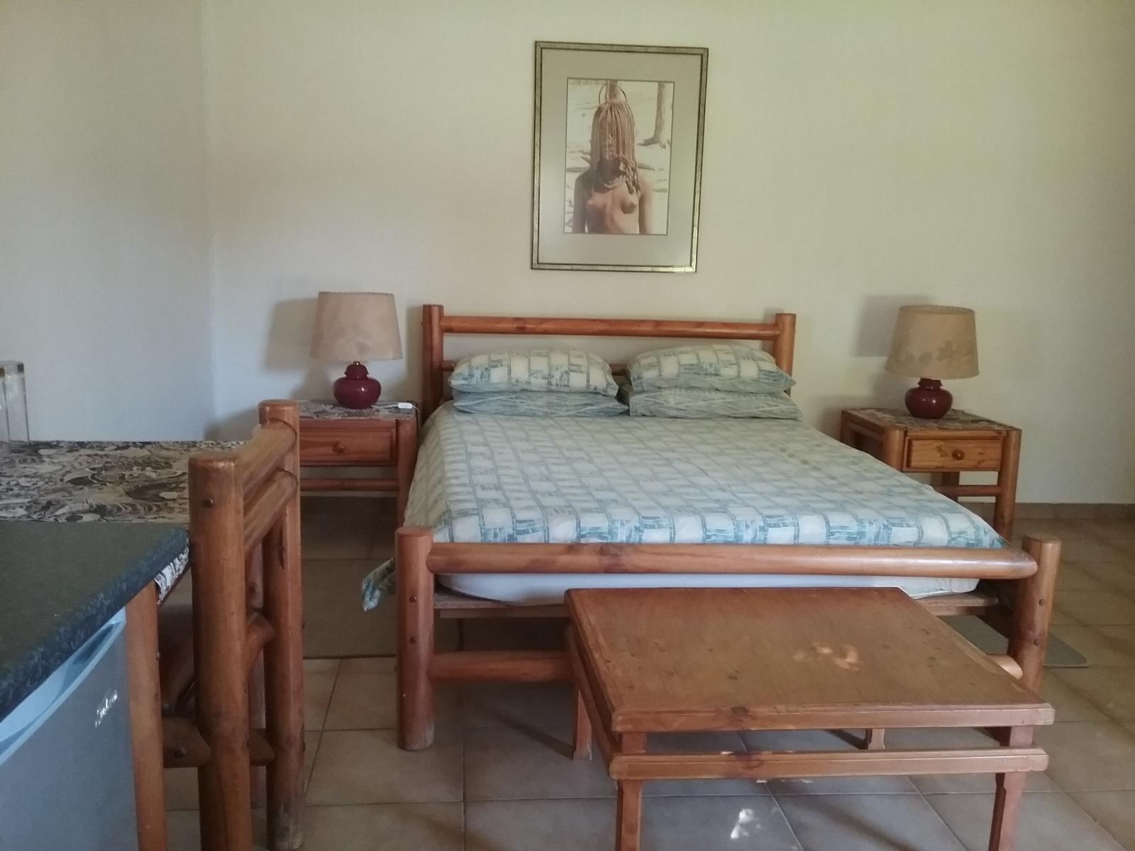 Room 2 — Photo of the whole room
