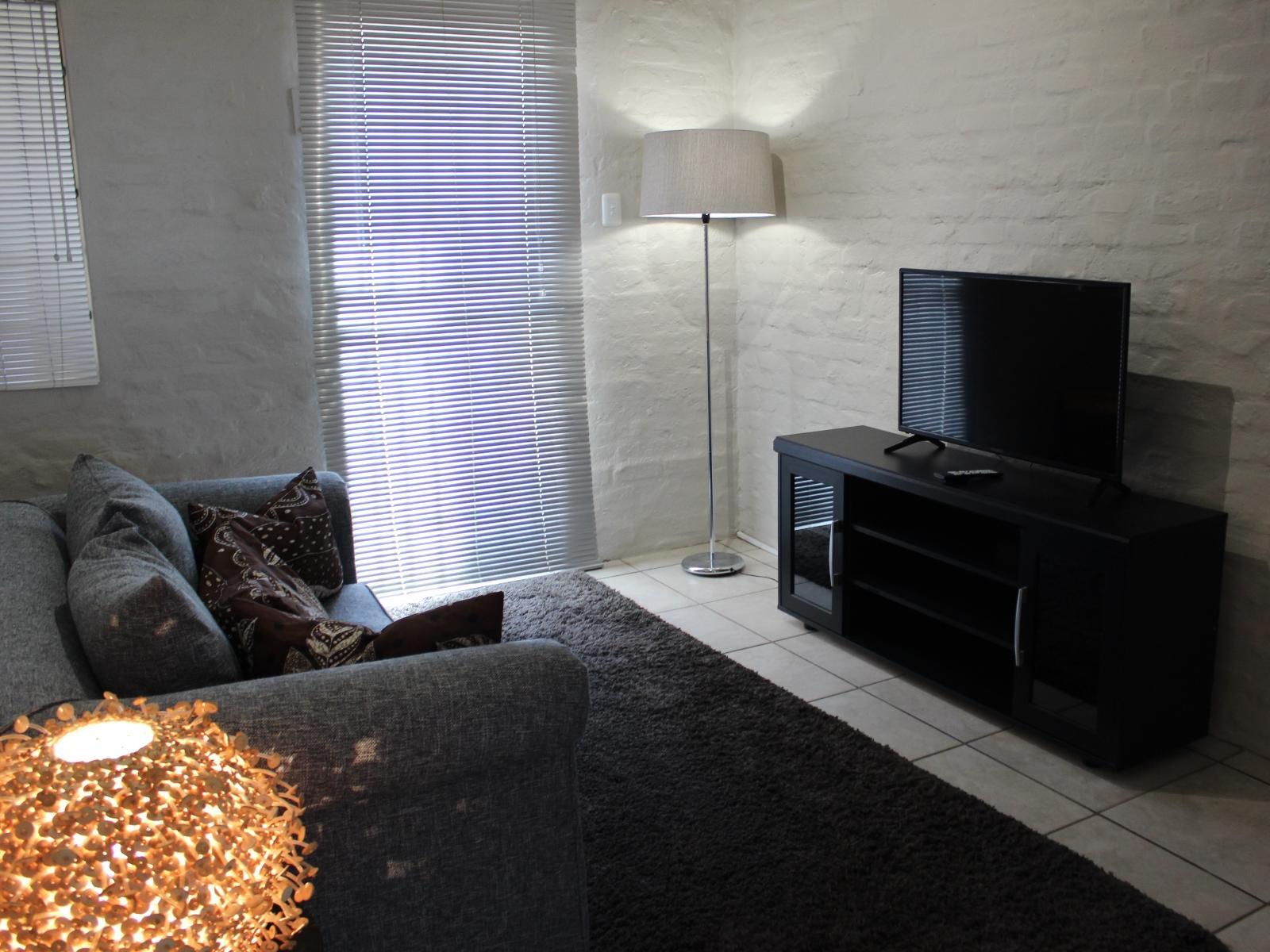 Room 2 — Seating area