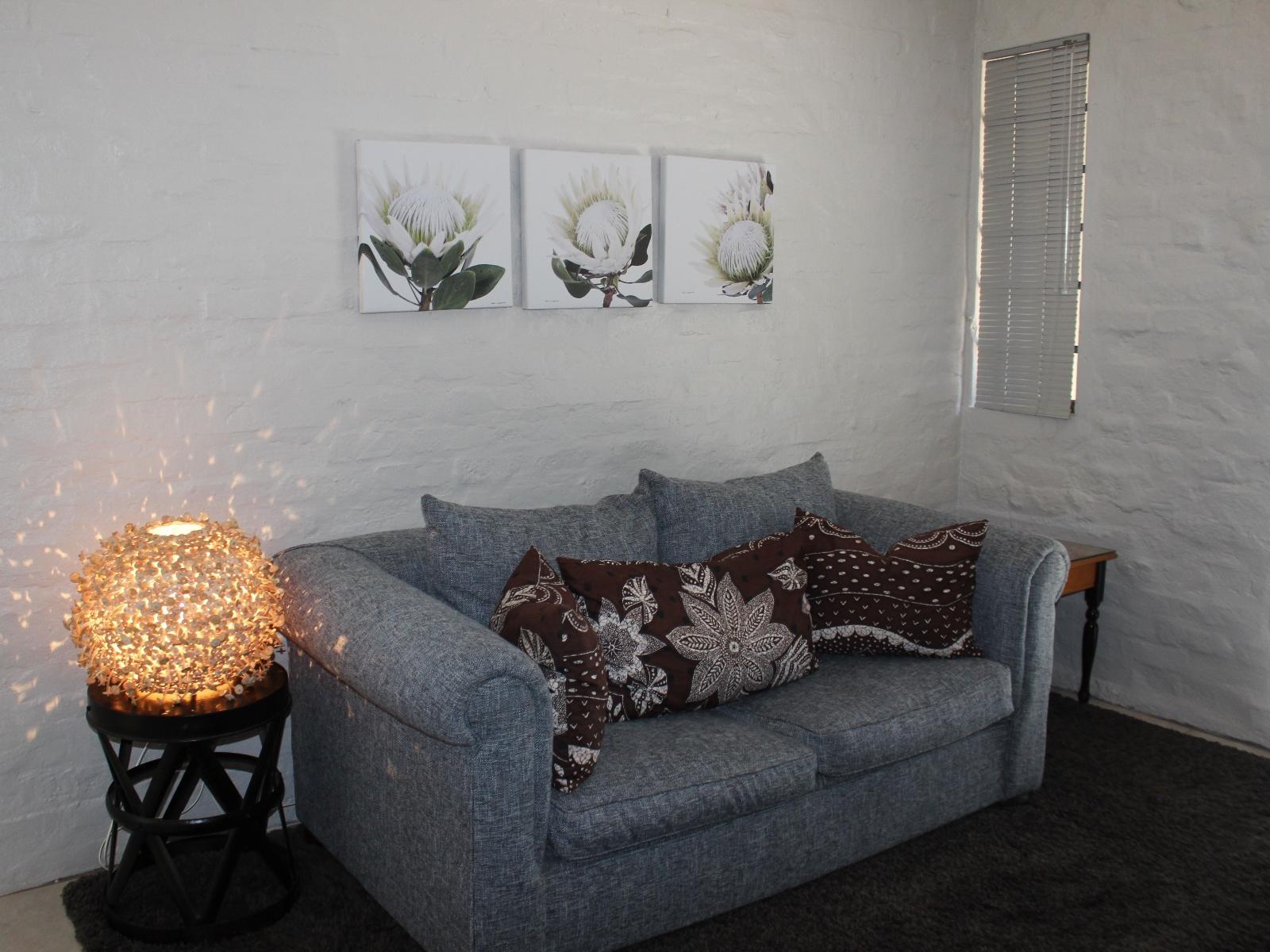 Room 2 — Seating area