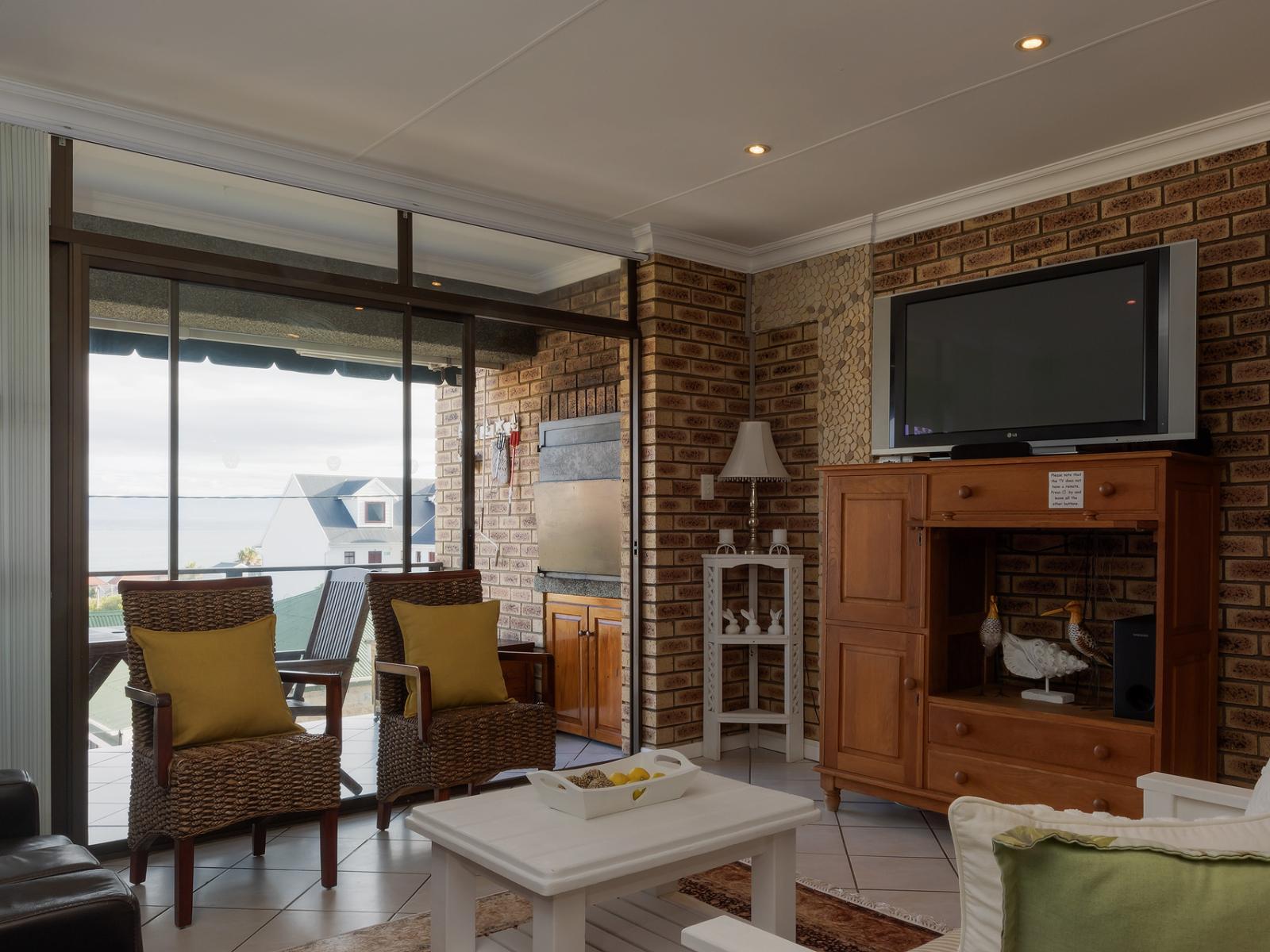 Sea View 18