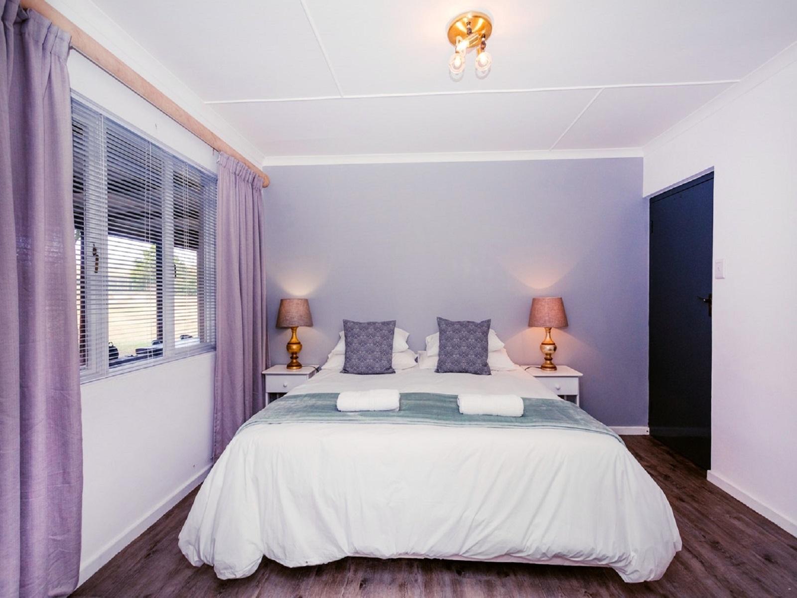 Room 1 — Photo of the whole room