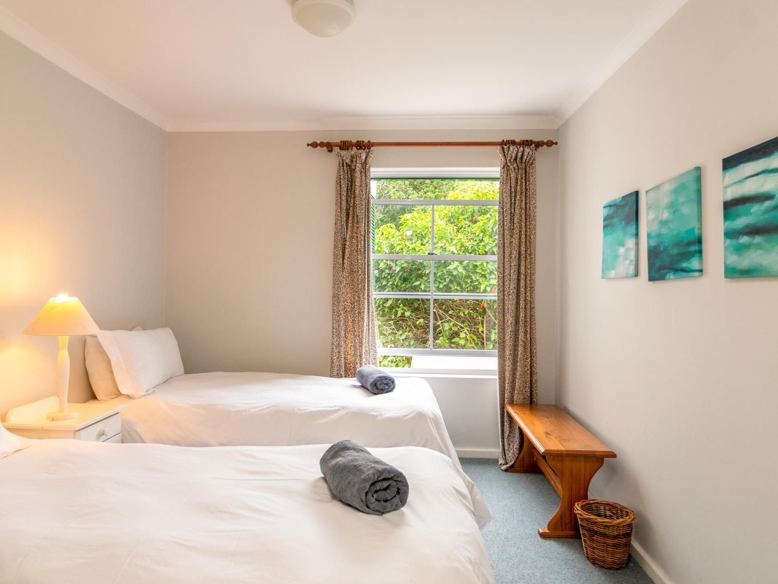 Room 8 — Photo of the whole room