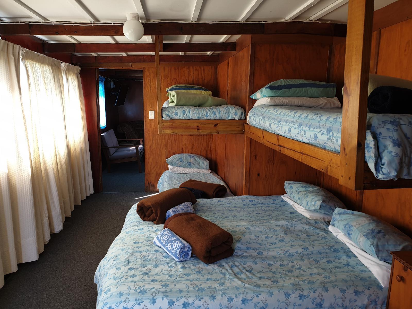 Room 1 — Photo of the whole room