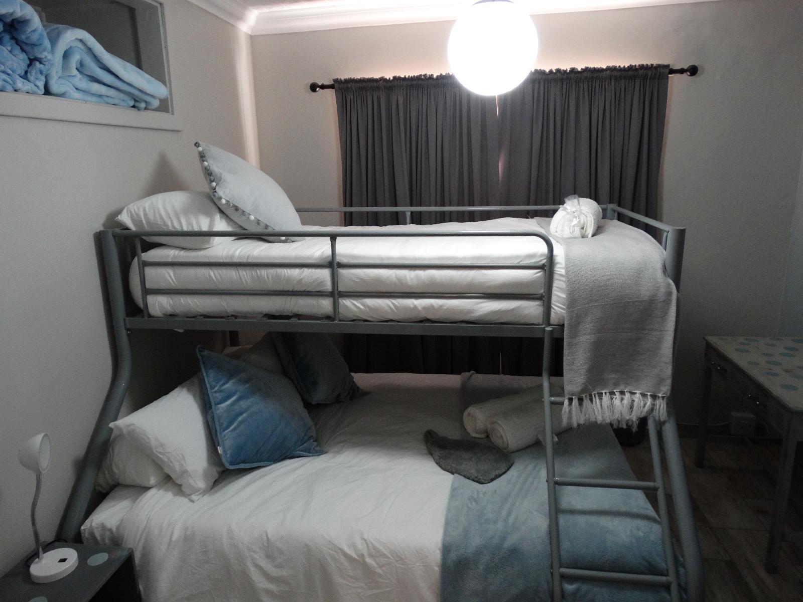 Room 2 — Photo of the whole room
