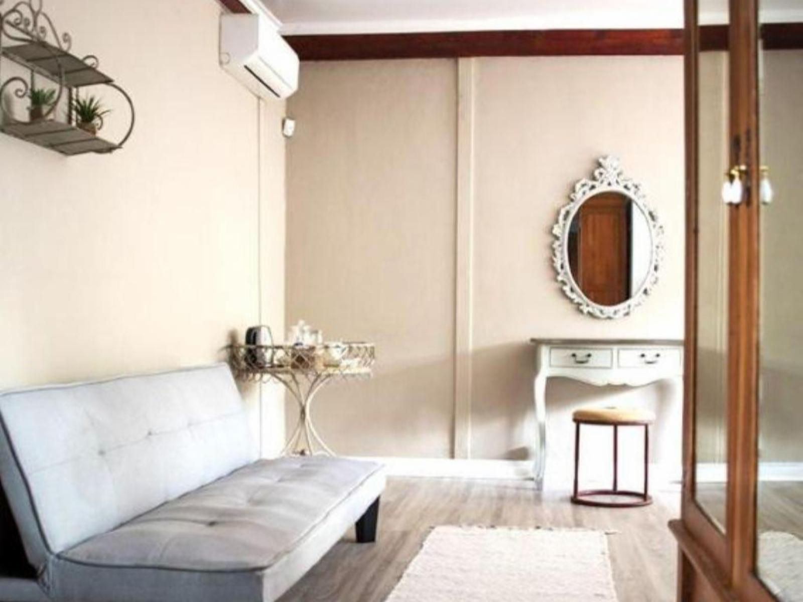 Room 2 — Photo of the whole room