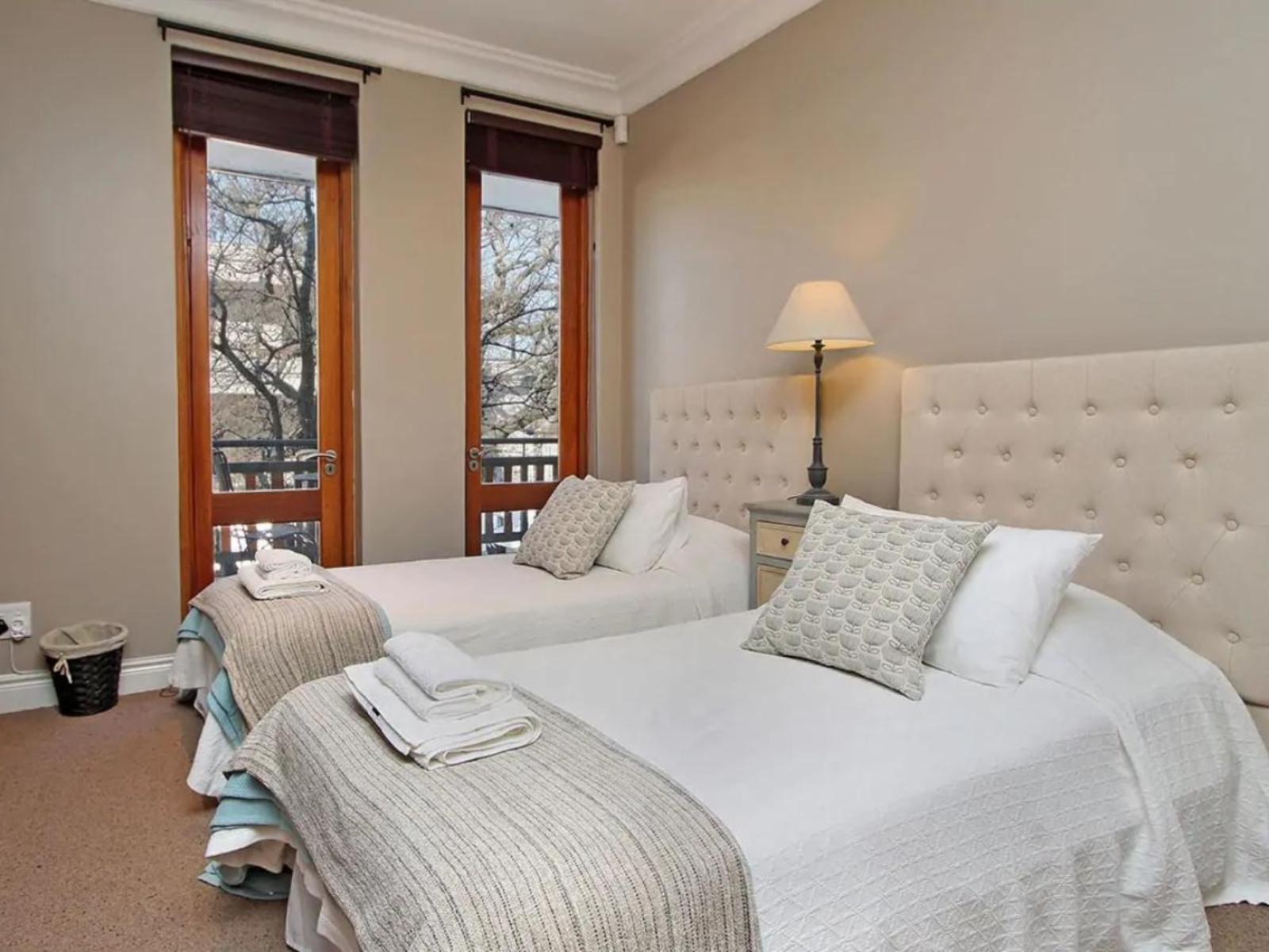 Room 1 — Photo of the whole room