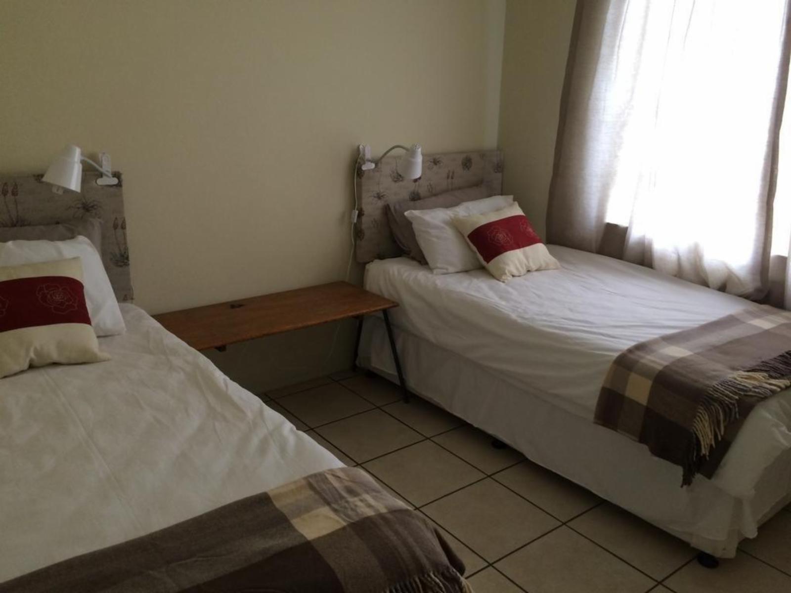 Room 2 — Photo of the whole room