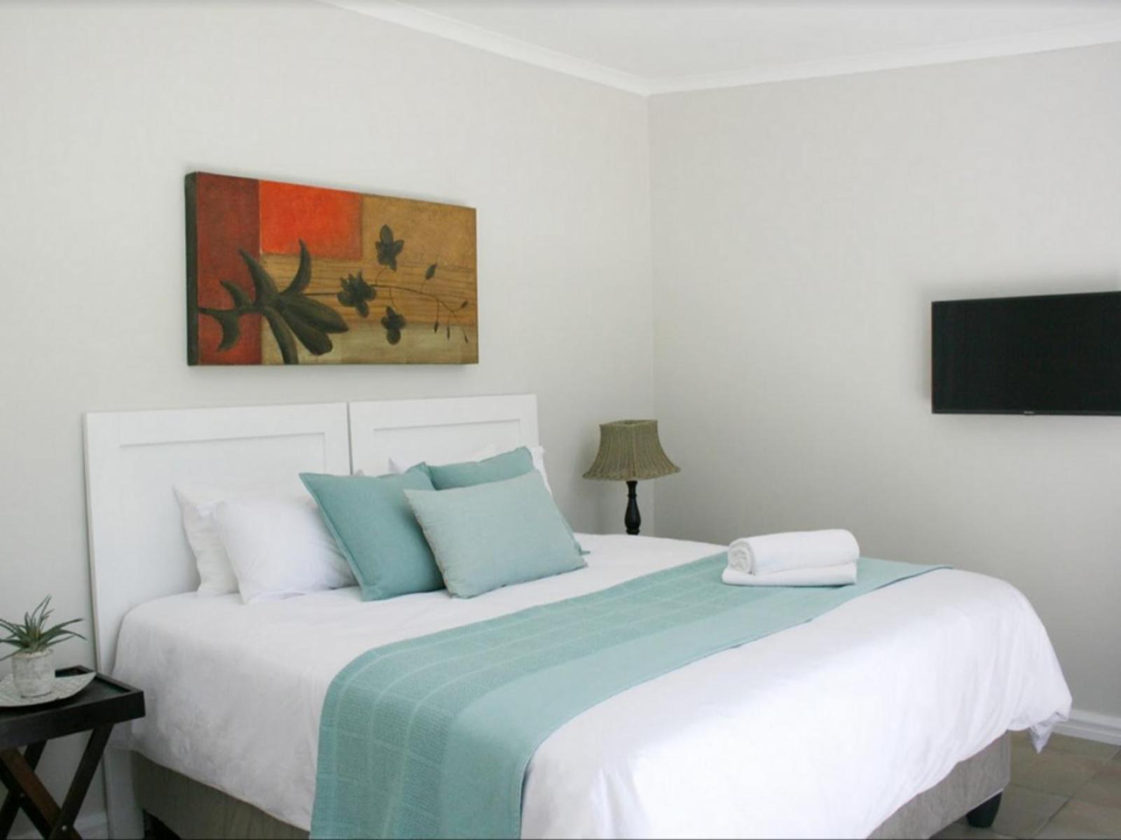 Room 9 — Bed