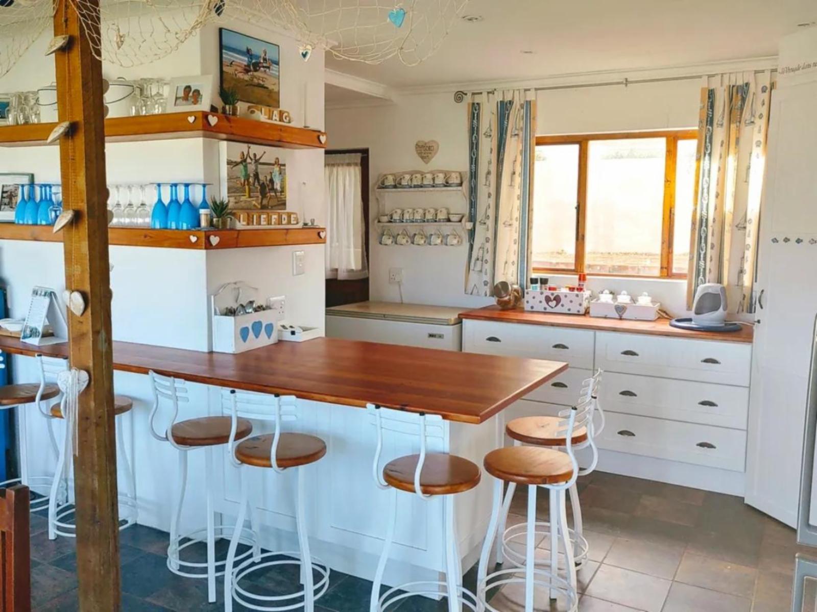 Room 1 — Kitchenette