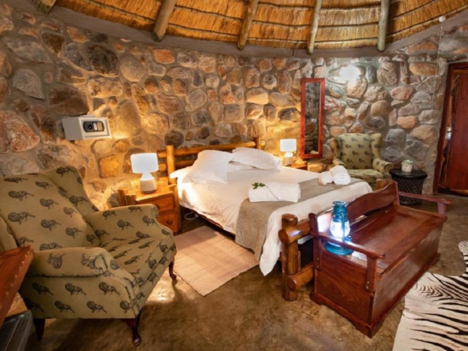 Room 1 — Photo of the whole room
