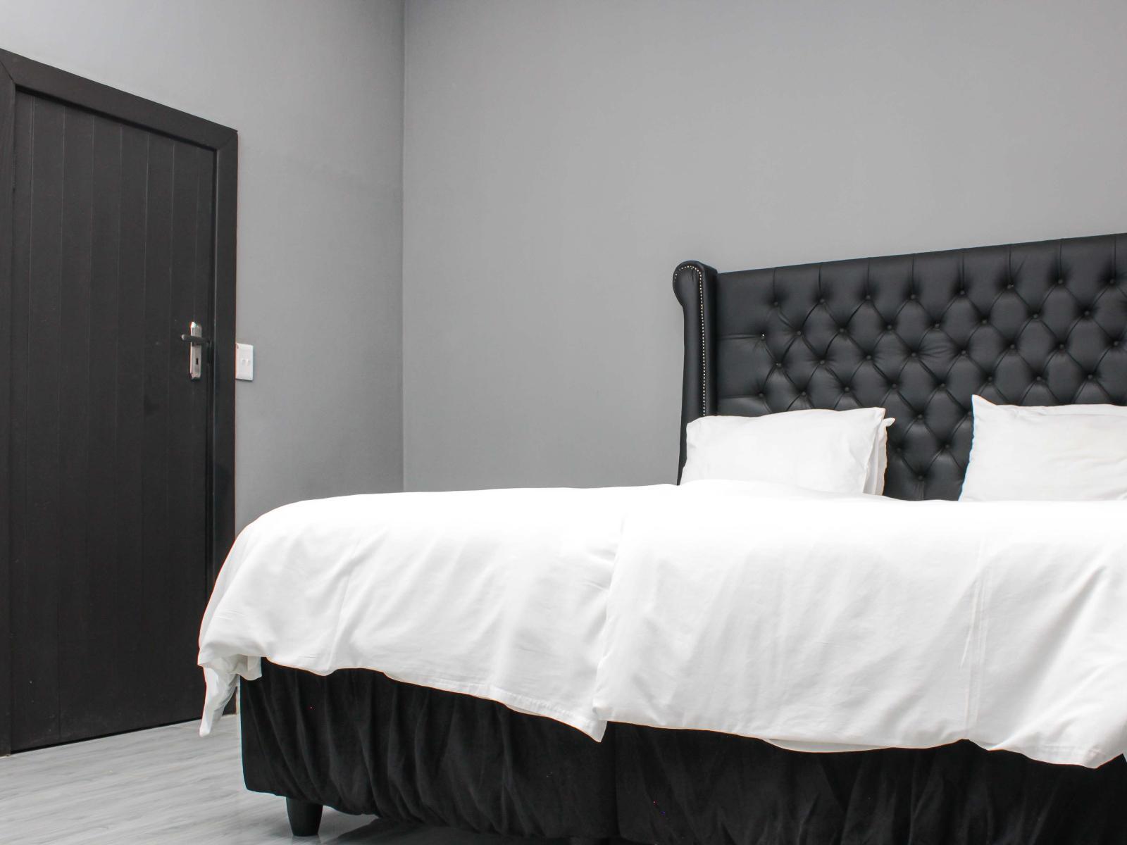 Room 3 — Photo of the whole room