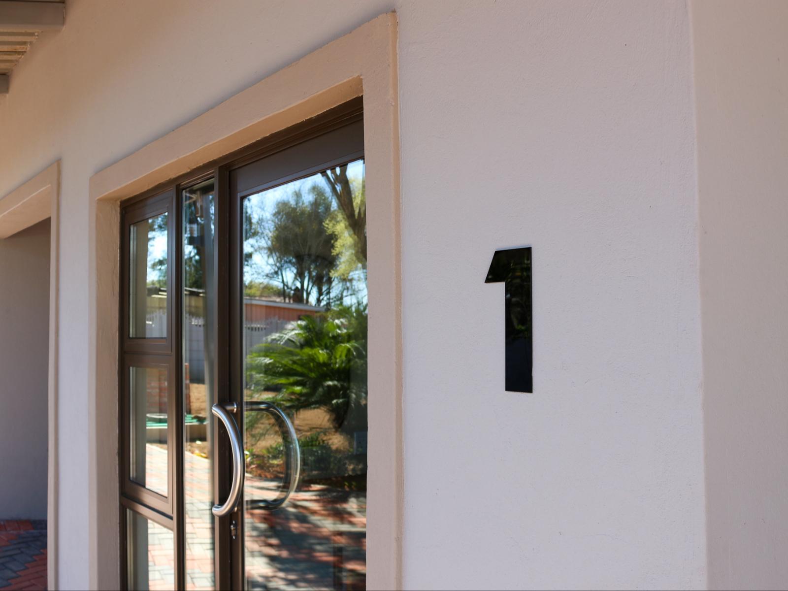 Room 1 — Facade or entrance