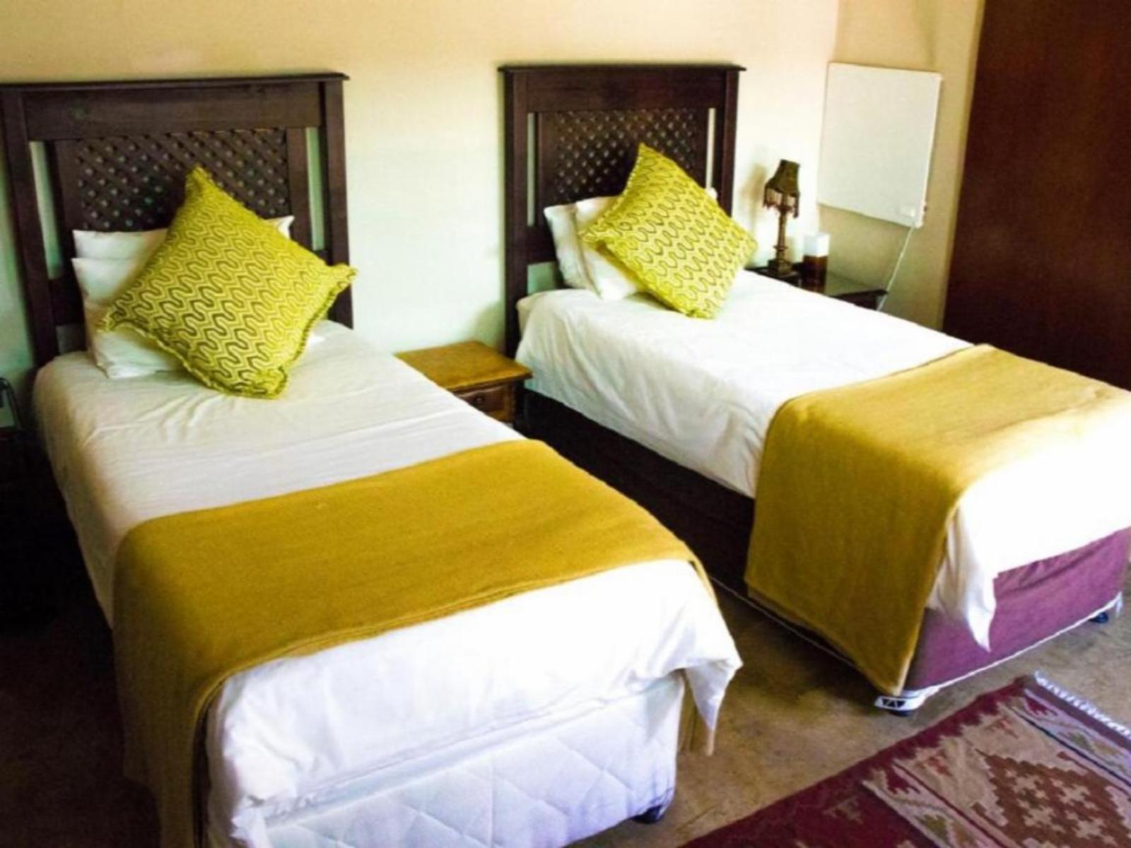 Room 2 — Photo of the whole room