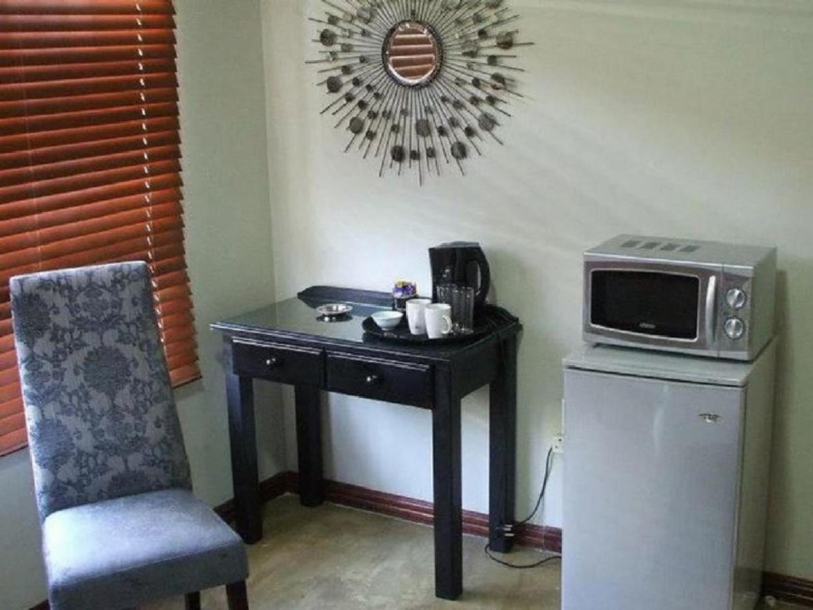 Room 1 — Coffee/tea facilities