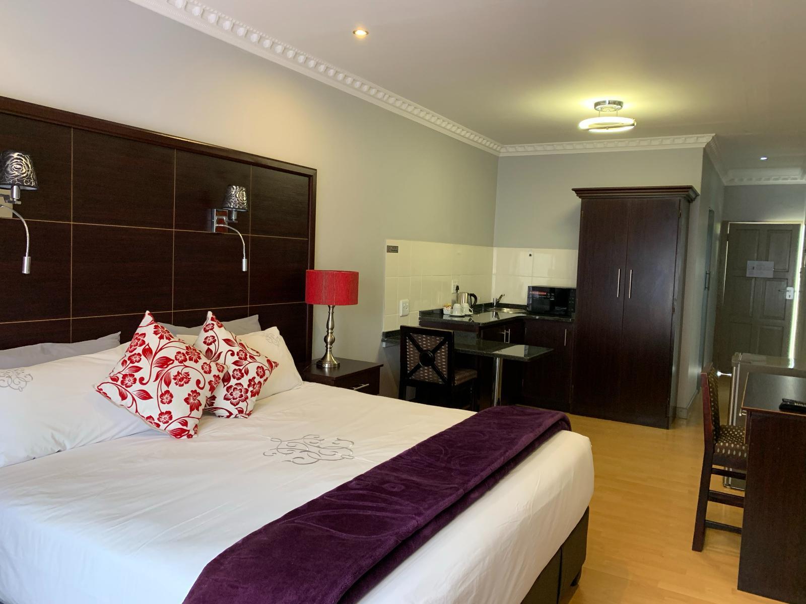 Room 2 — Kitchenette