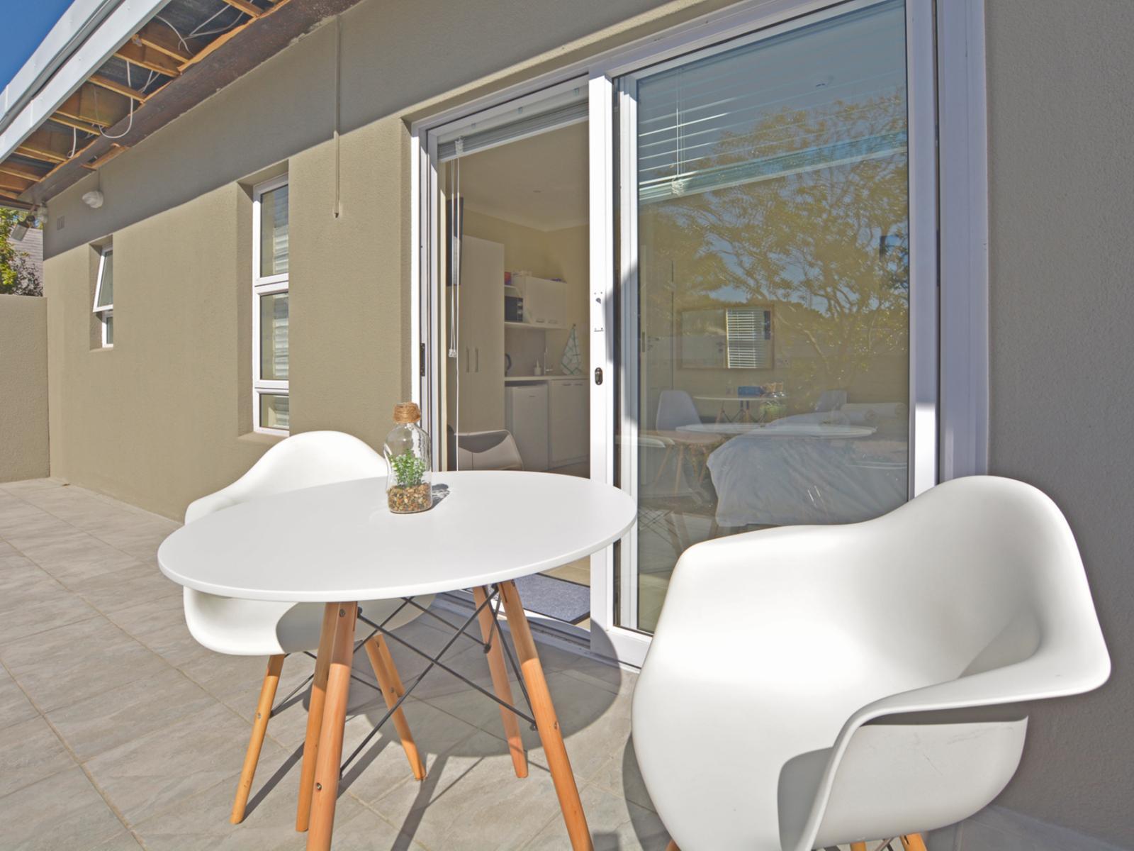 Room 2 — Balcony/Terrace