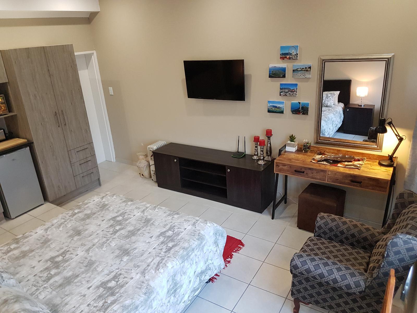 Room 1 — TV and multimedia