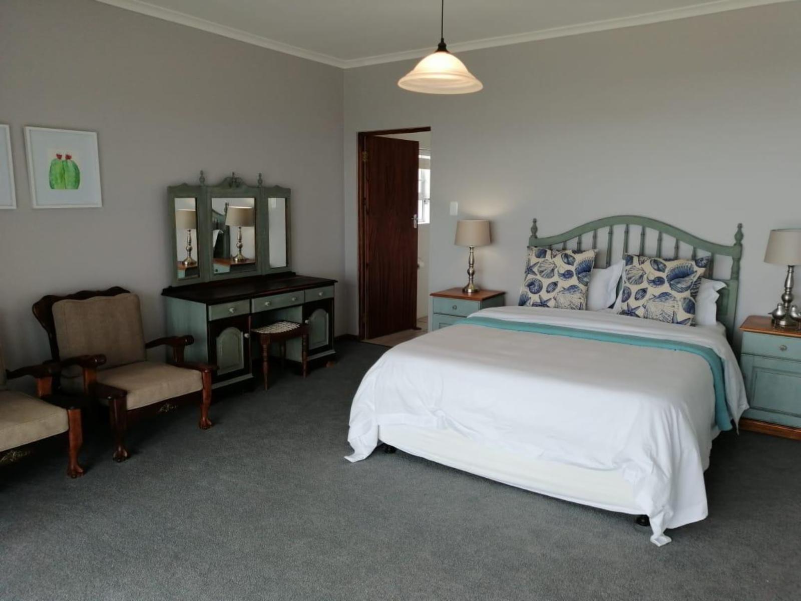 Room 6 — Photo of the whole room