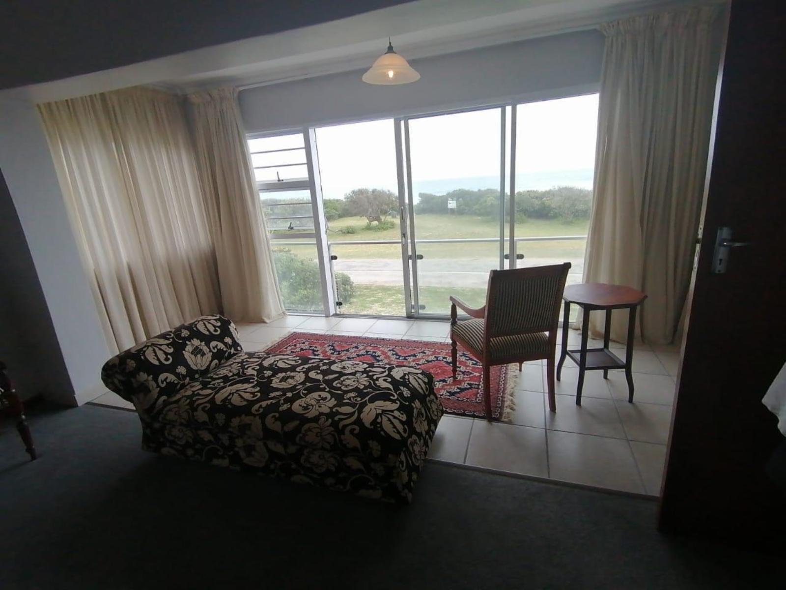 Room 6 — Seating area