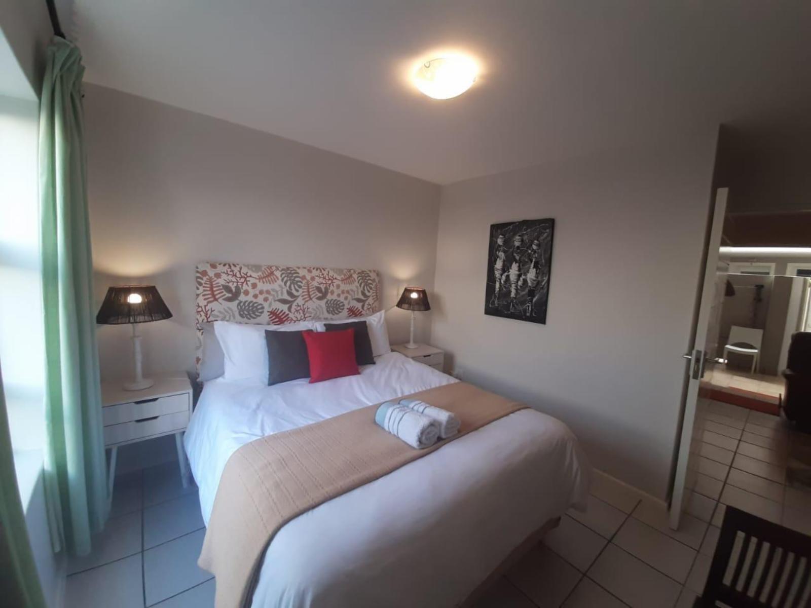 Room 1 — Photo of the whole room