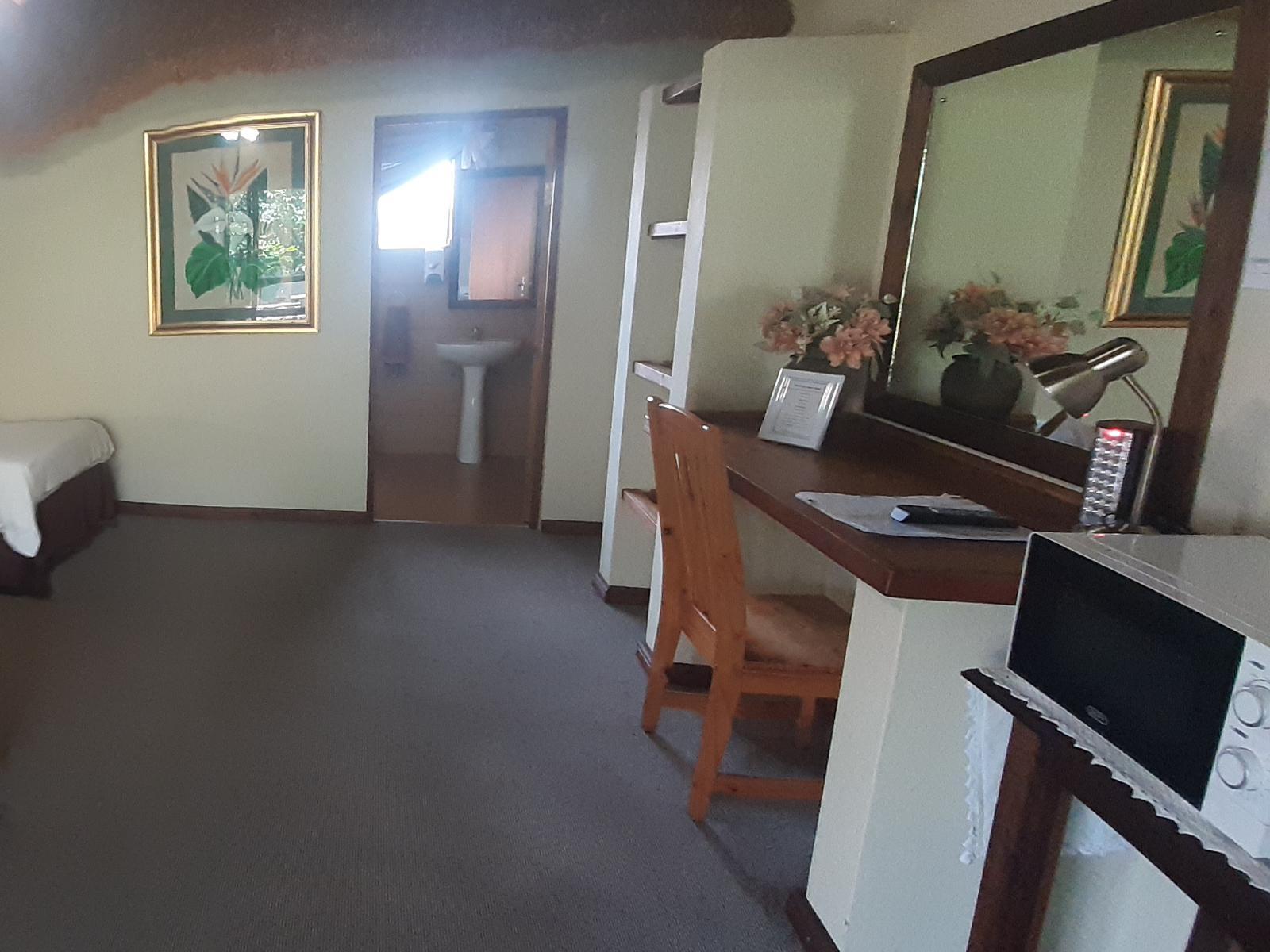 Room 1 — Photo of the whole room