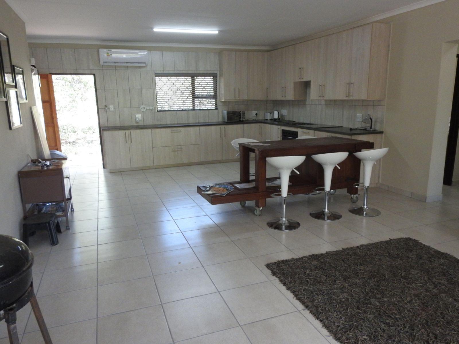 Room 1 — Coffee/tea facilities